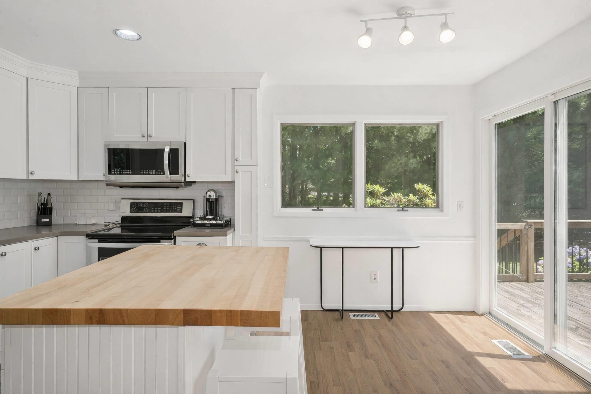156 Merchants Path – For Sale photo 7