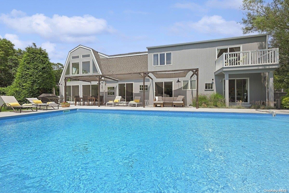 2 William Way – For Rent photo 2