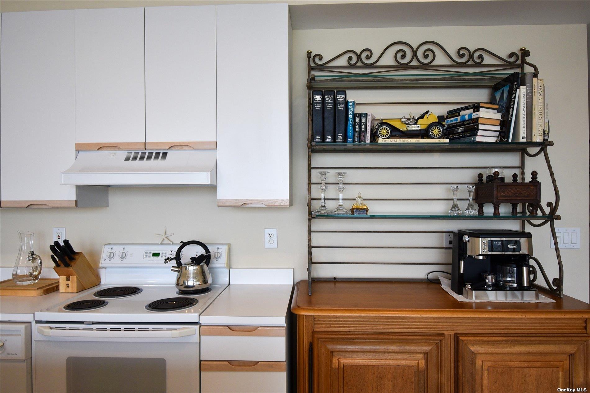 256 Dune Rd – For Rent photo 9