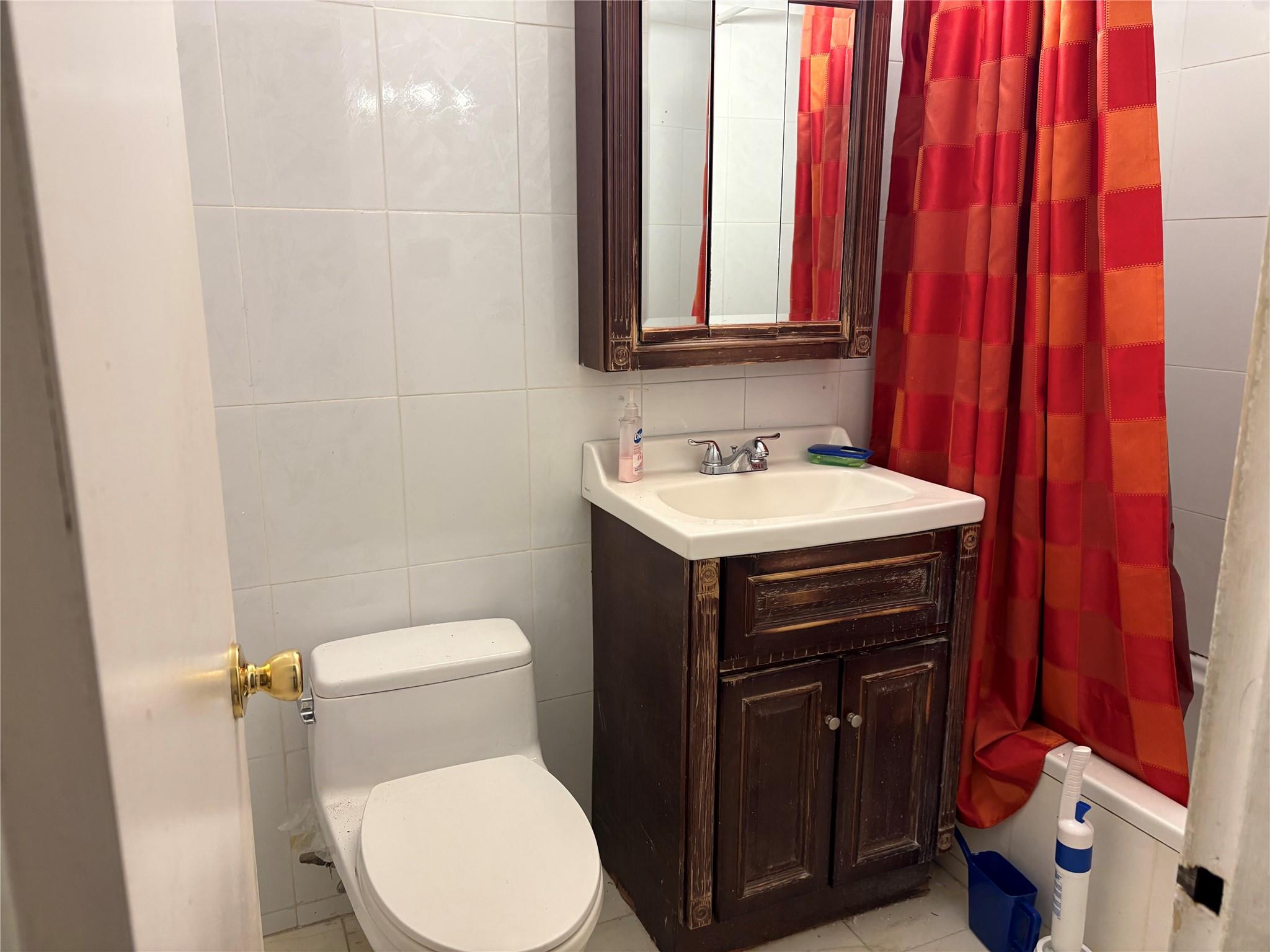 89-15 Parsons Blvd, Unit 11G photo 2