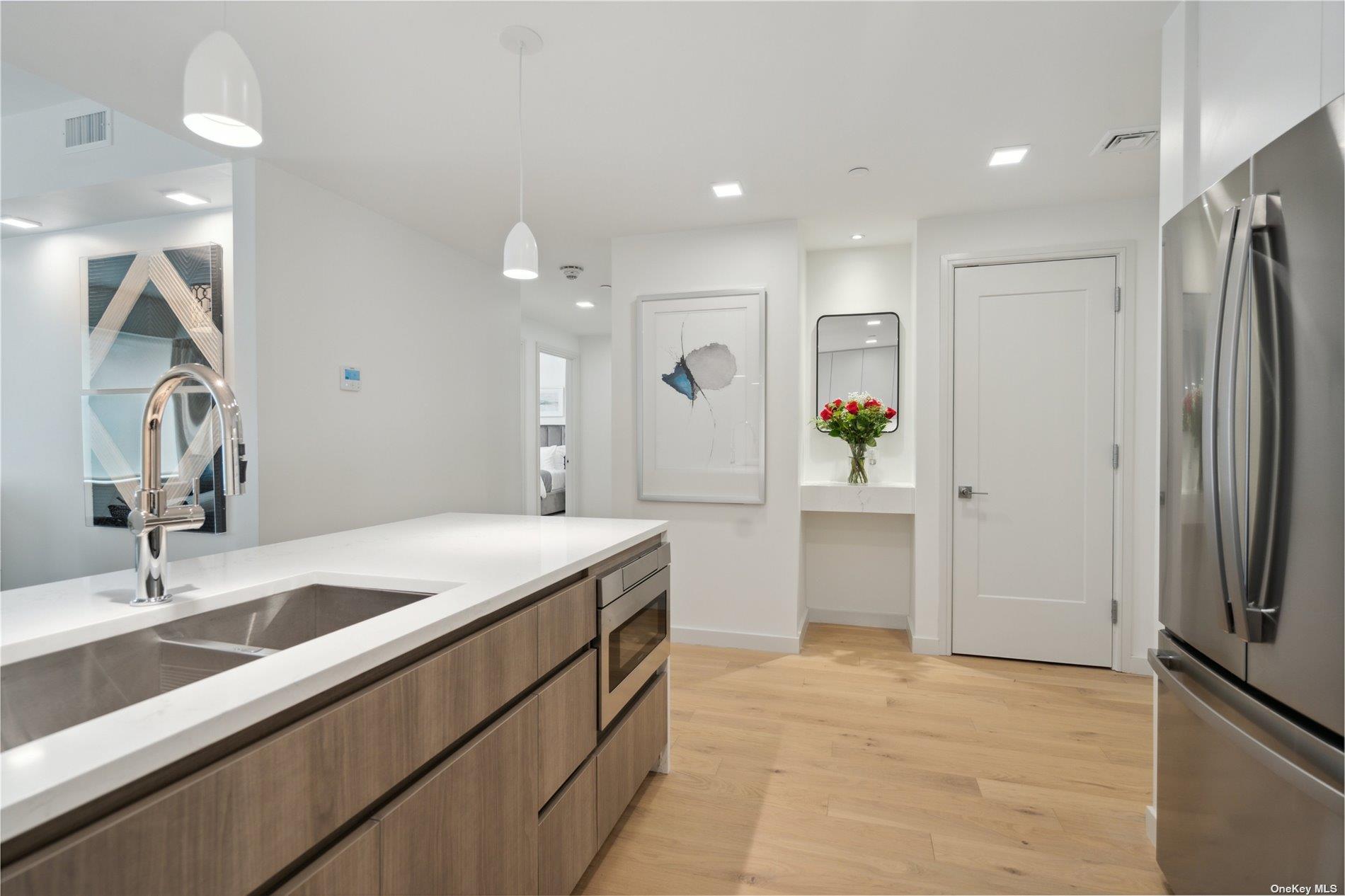 218 Middle Neck Road, Unit 205 photo 12