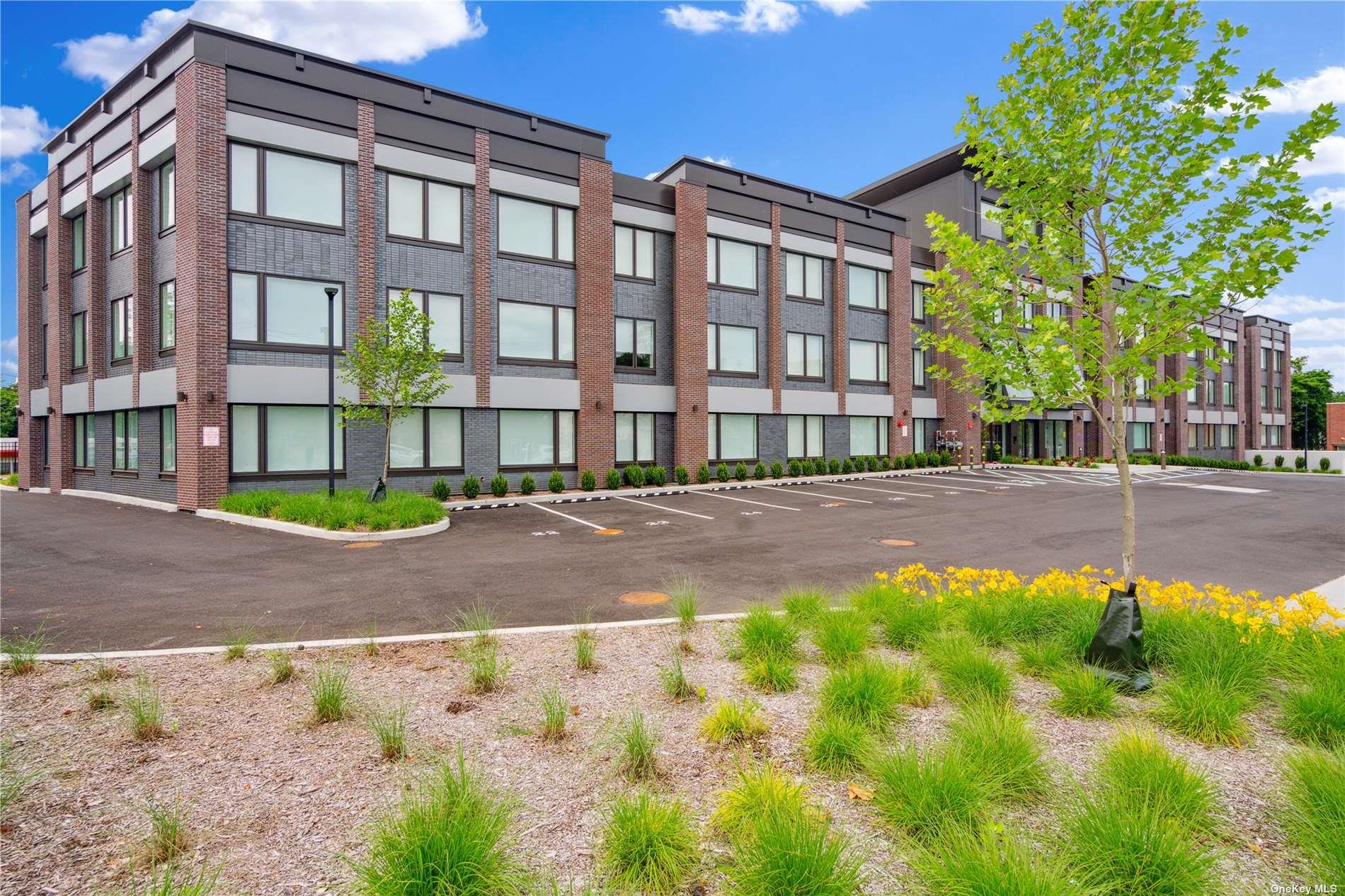 218 Middle Neck Road, Unit 107 photo 13