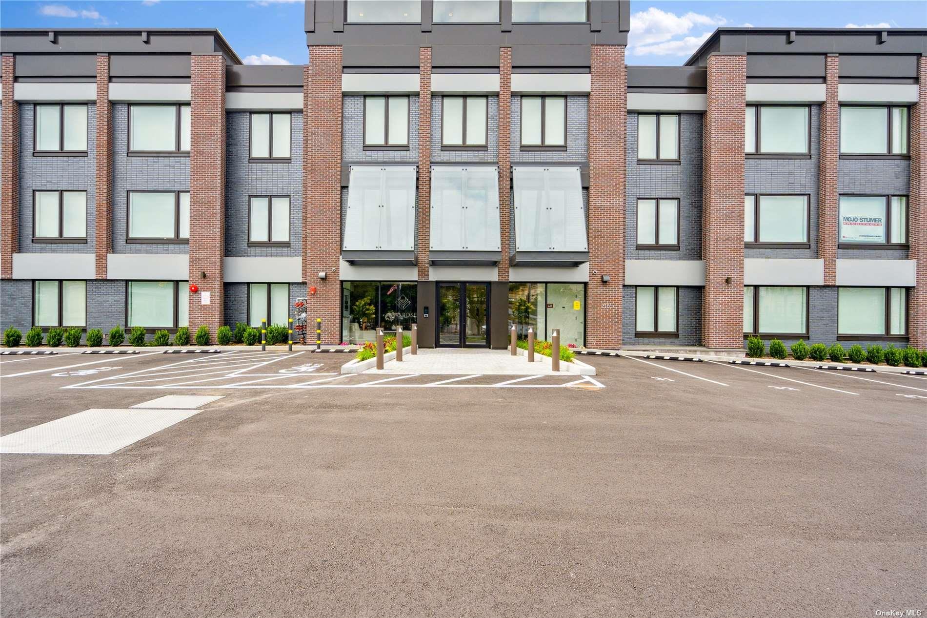 218 Middle Neck Road, Unit 108 photo 13