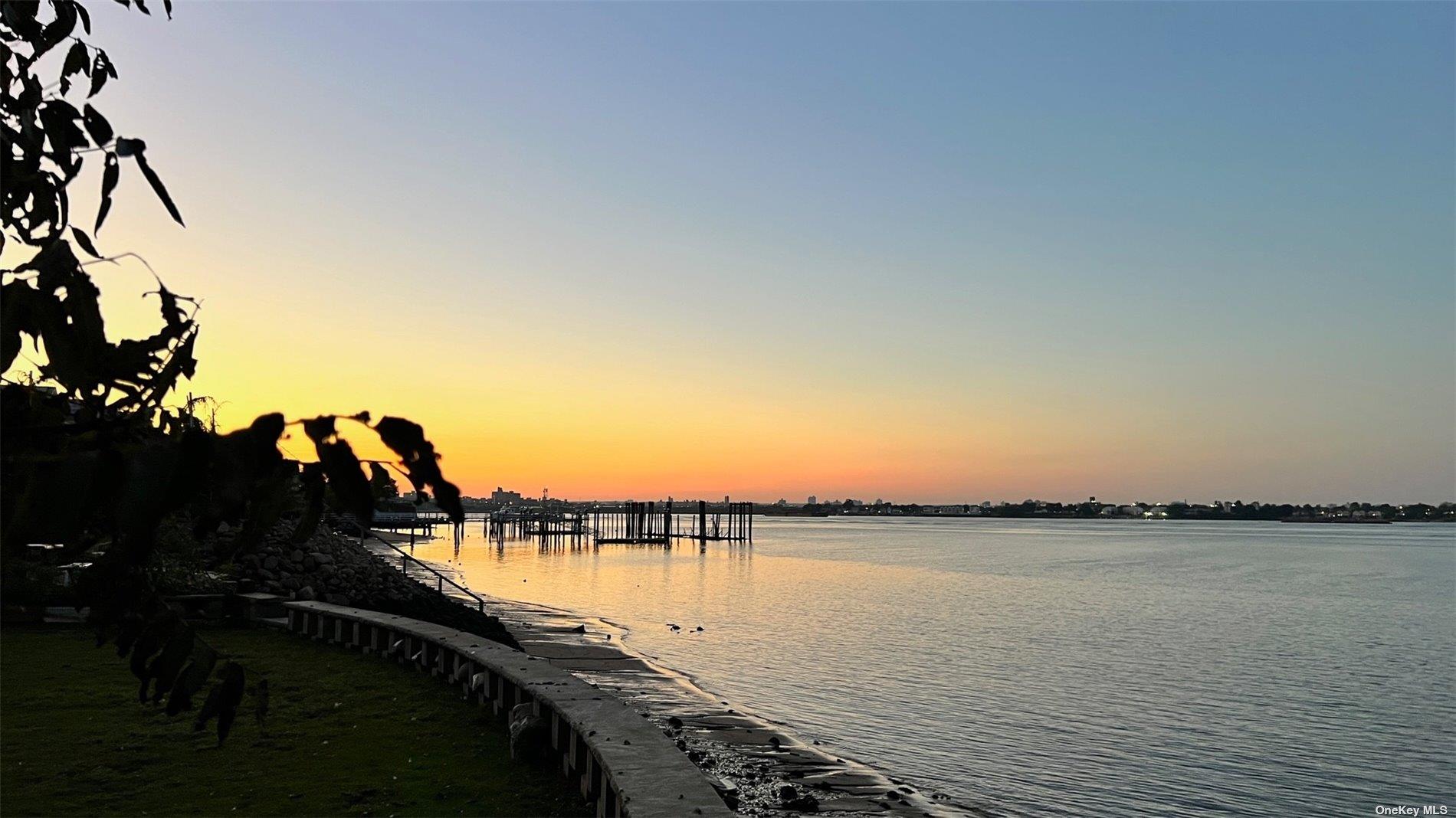 150-123 Powells Cove Boulevard – For Sale photo 8