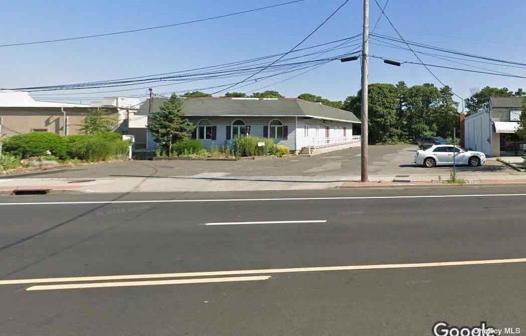 911 Montauk – For Rent