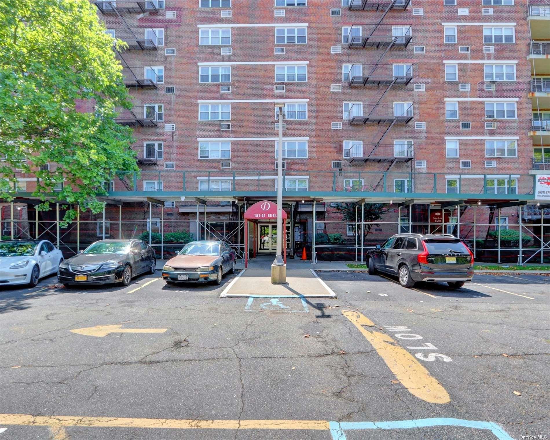 151-31 88th Street, Unit 6H photo 3
