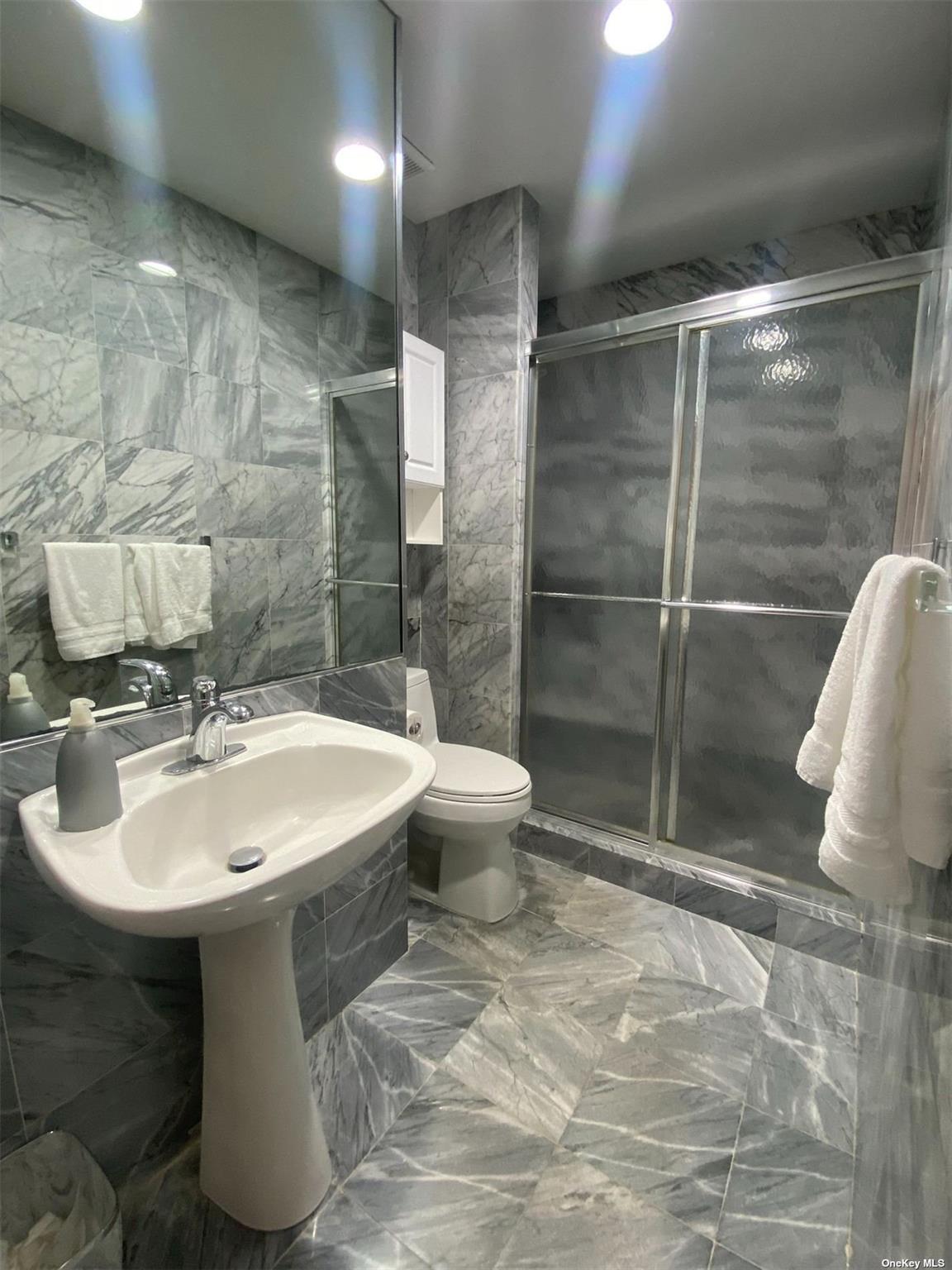 490 Main Street – For Rent photo 9