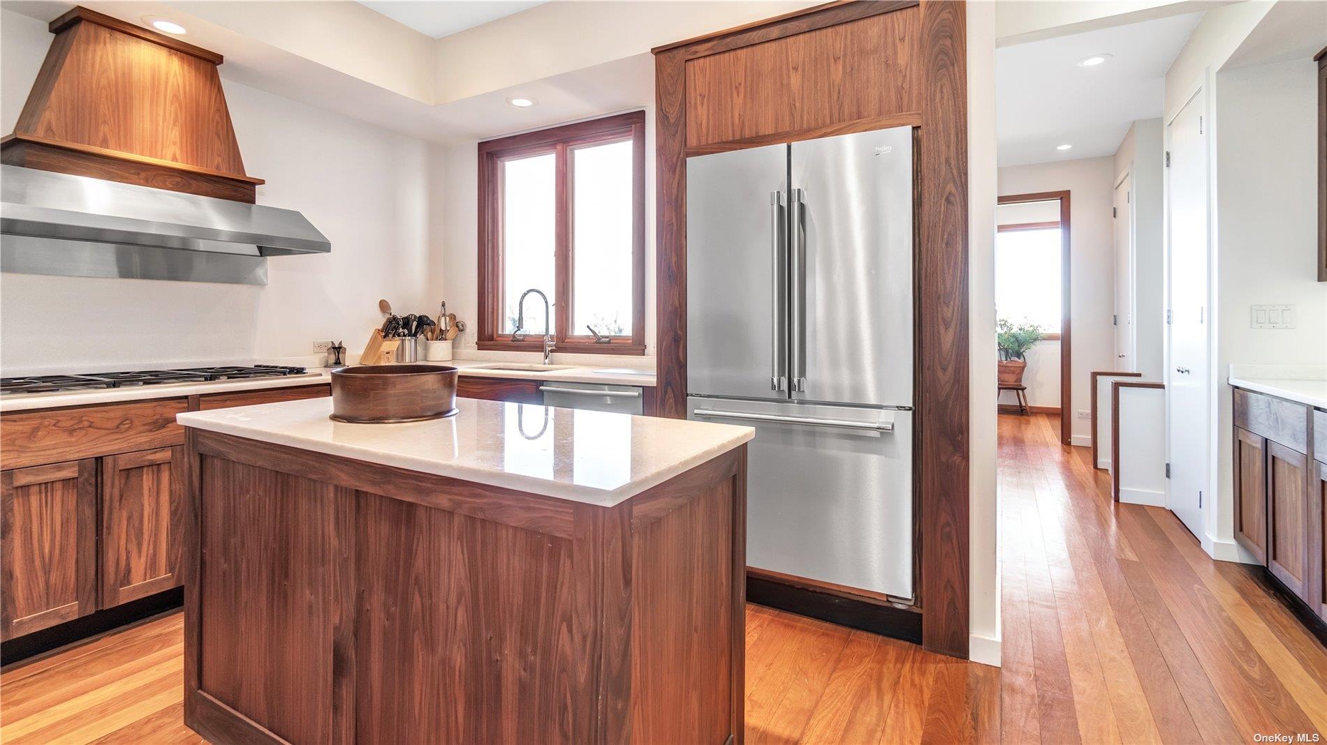 222 Dune Rd – For Rent photo 10