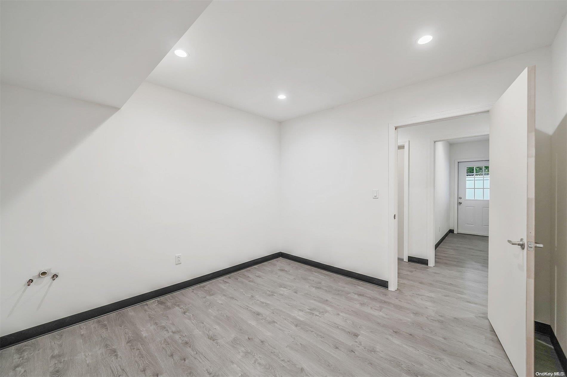 533 Montauk Highway – For Rent photo 18