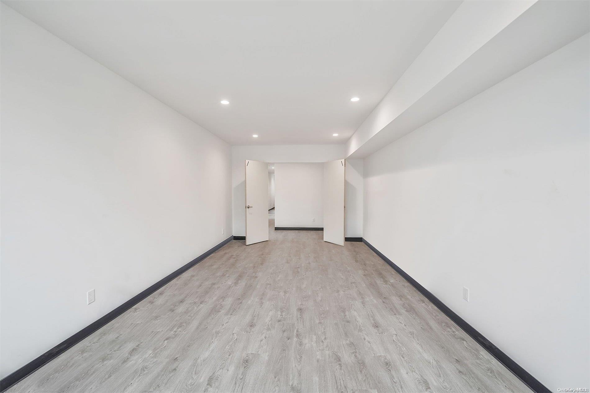 533 Montauk Highway – For Rent photo 9