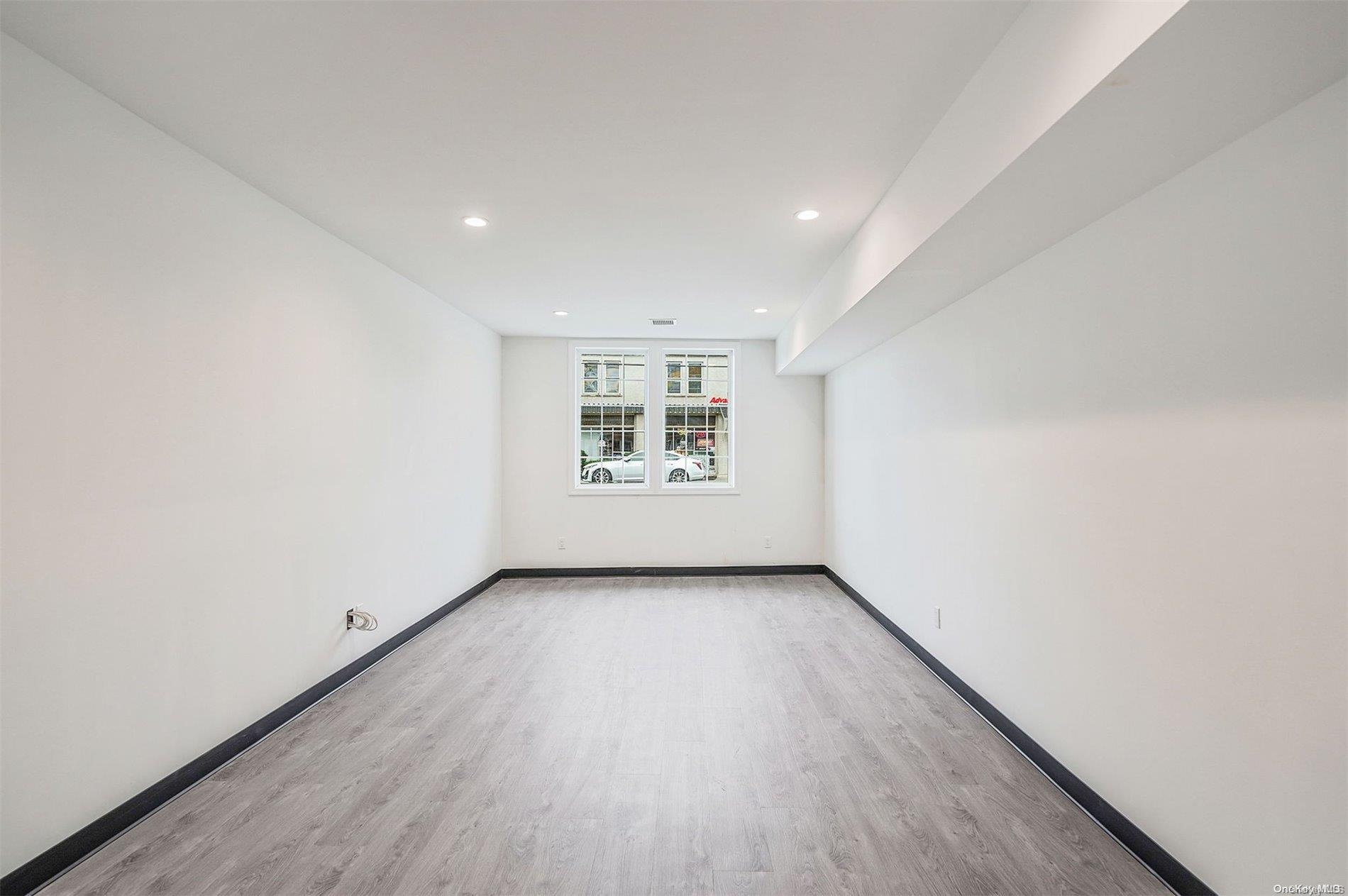 533 Montauk Highway – For Rent photo 17