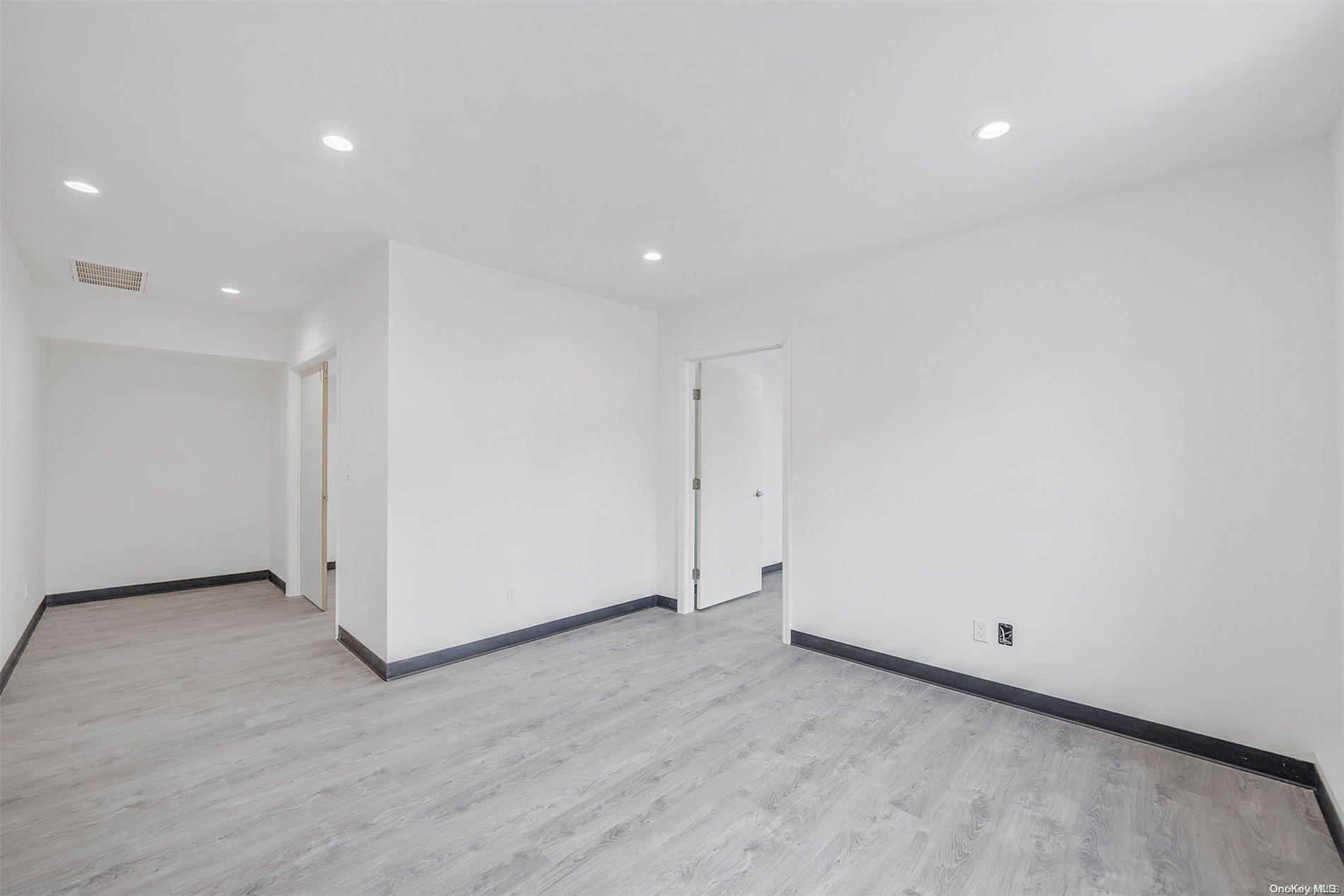533 Montauk Highway – For Rent photo 7