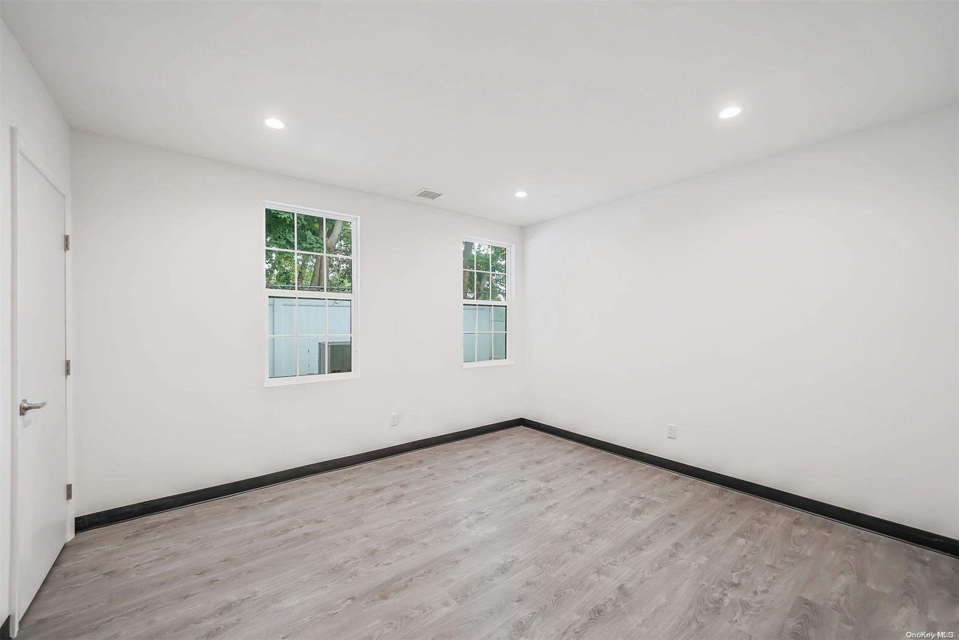 533 Montauk Highway – For Rent photo 15
