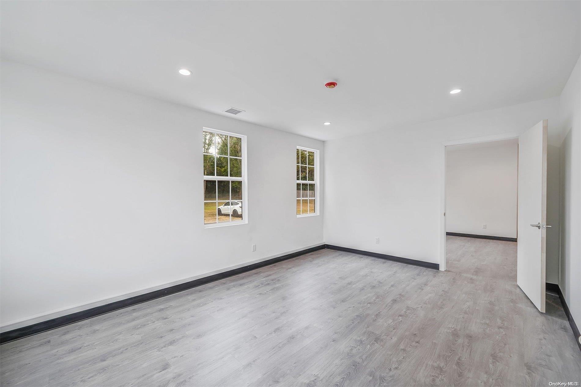 533 Montauk Highway – For Rent photo 4