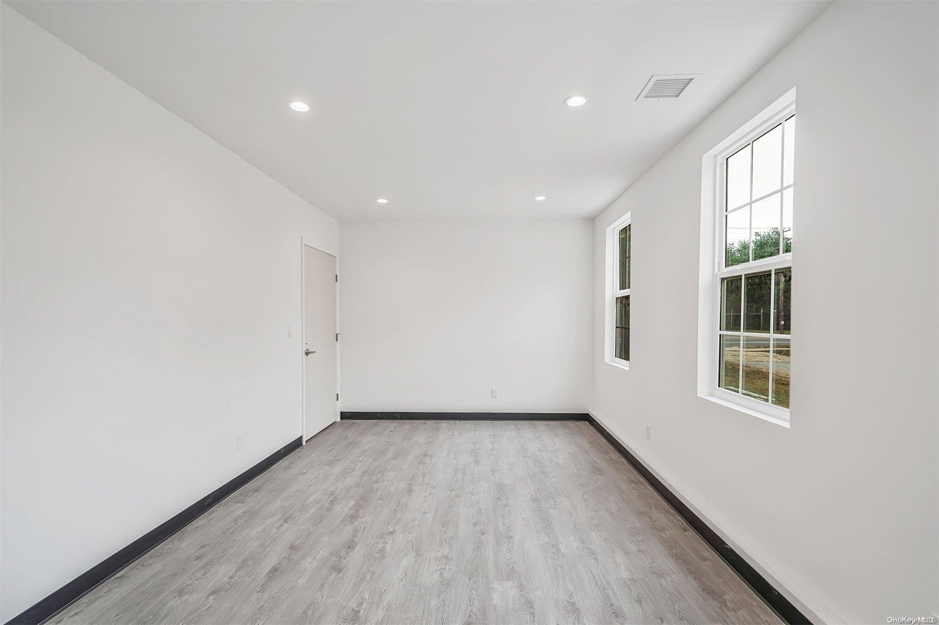 533 Montauk Highway – For Rent photo 12