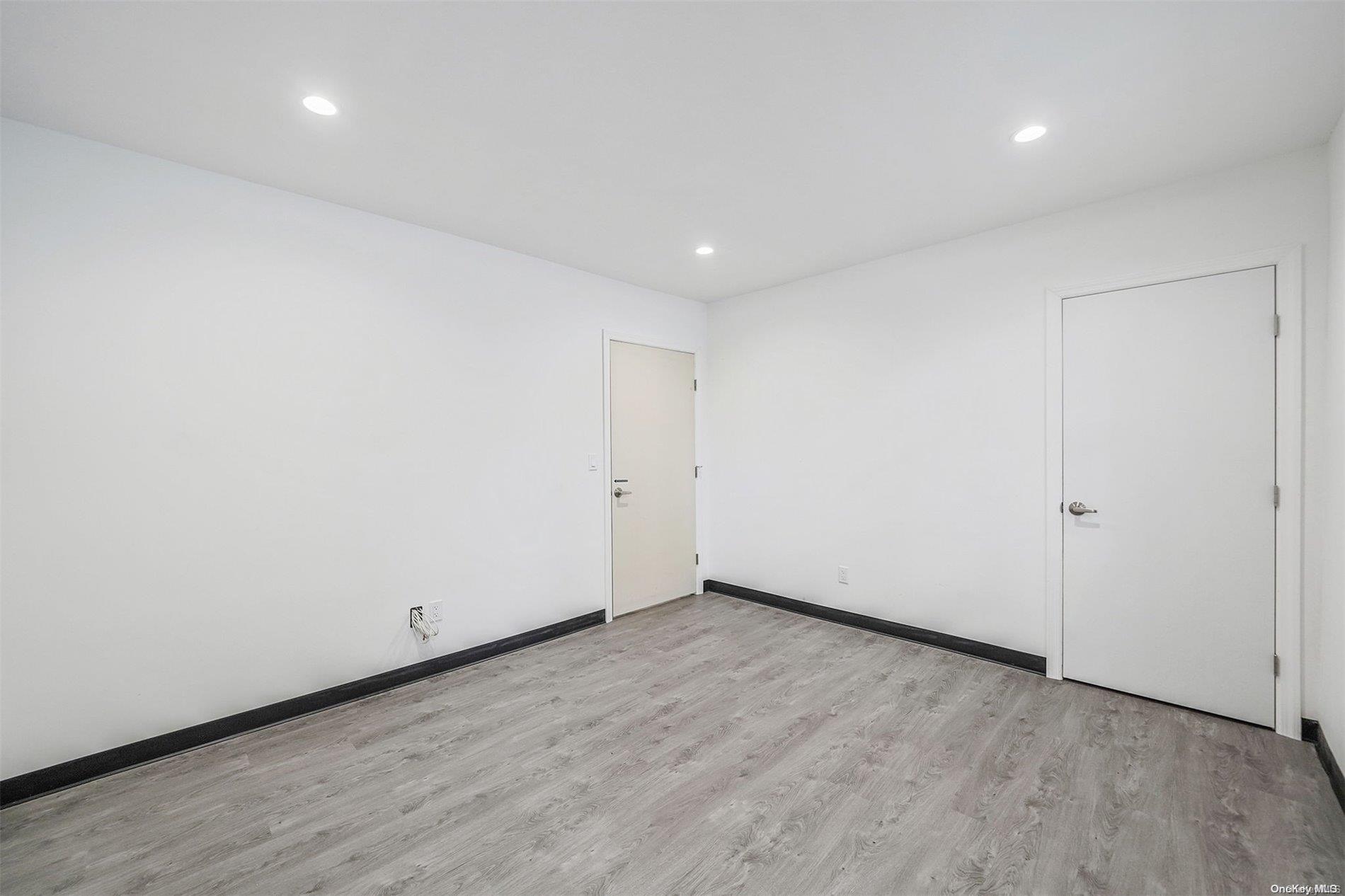533 Montauk Highway – For Rent photo 16