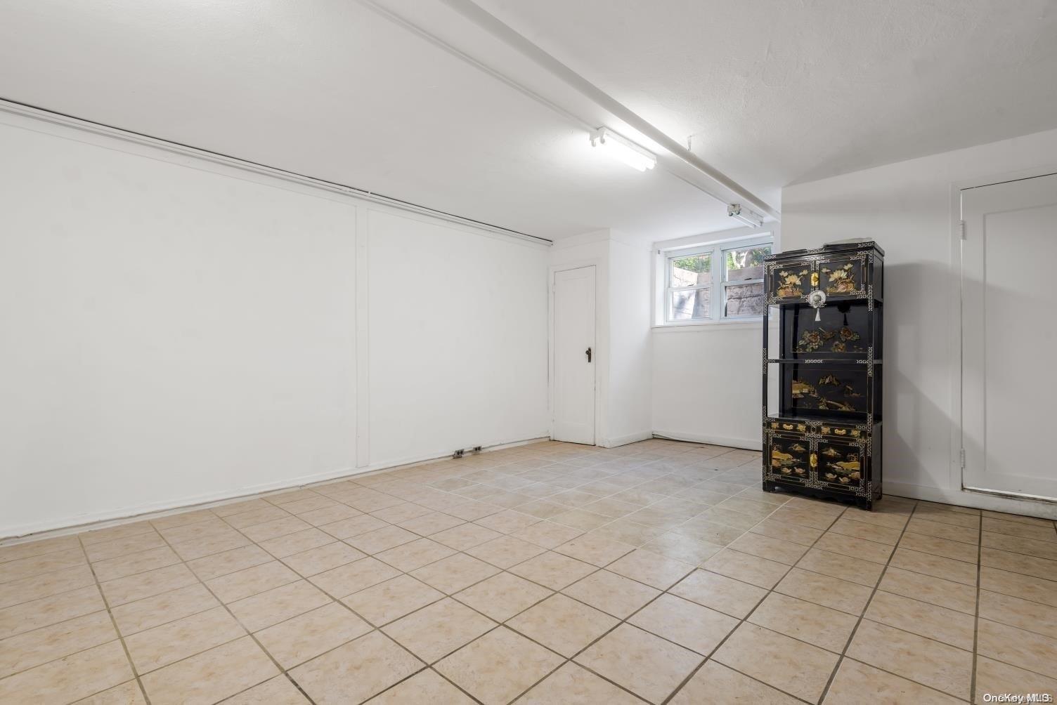 31-14 77 Street – For Sale photo 4