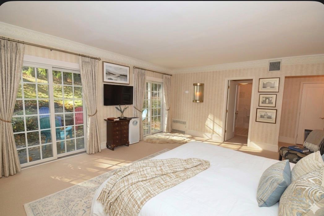 539 Manhasset Woods Road – For Sale photo 16