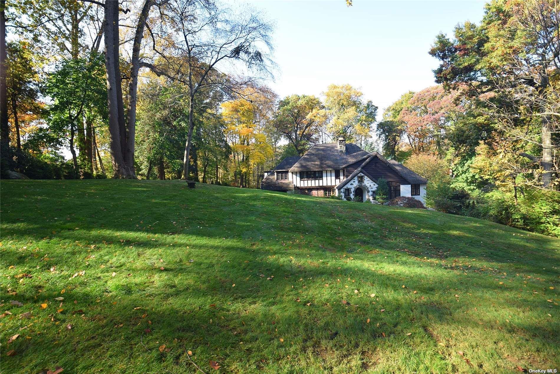 539 Manhasset Woods Road – For Sale photo 38