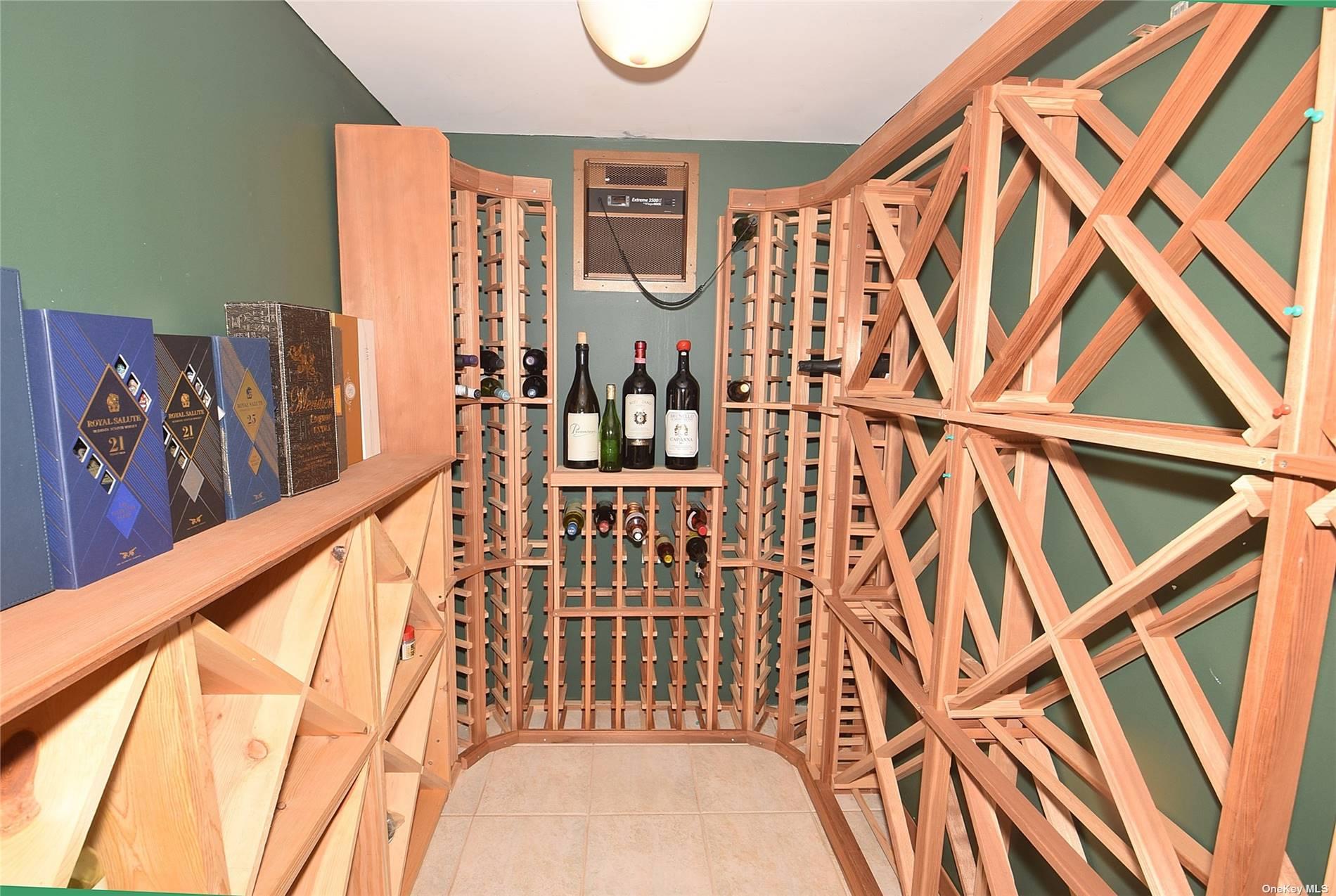 539 Manhasset Woods Road – For Sale photo 28