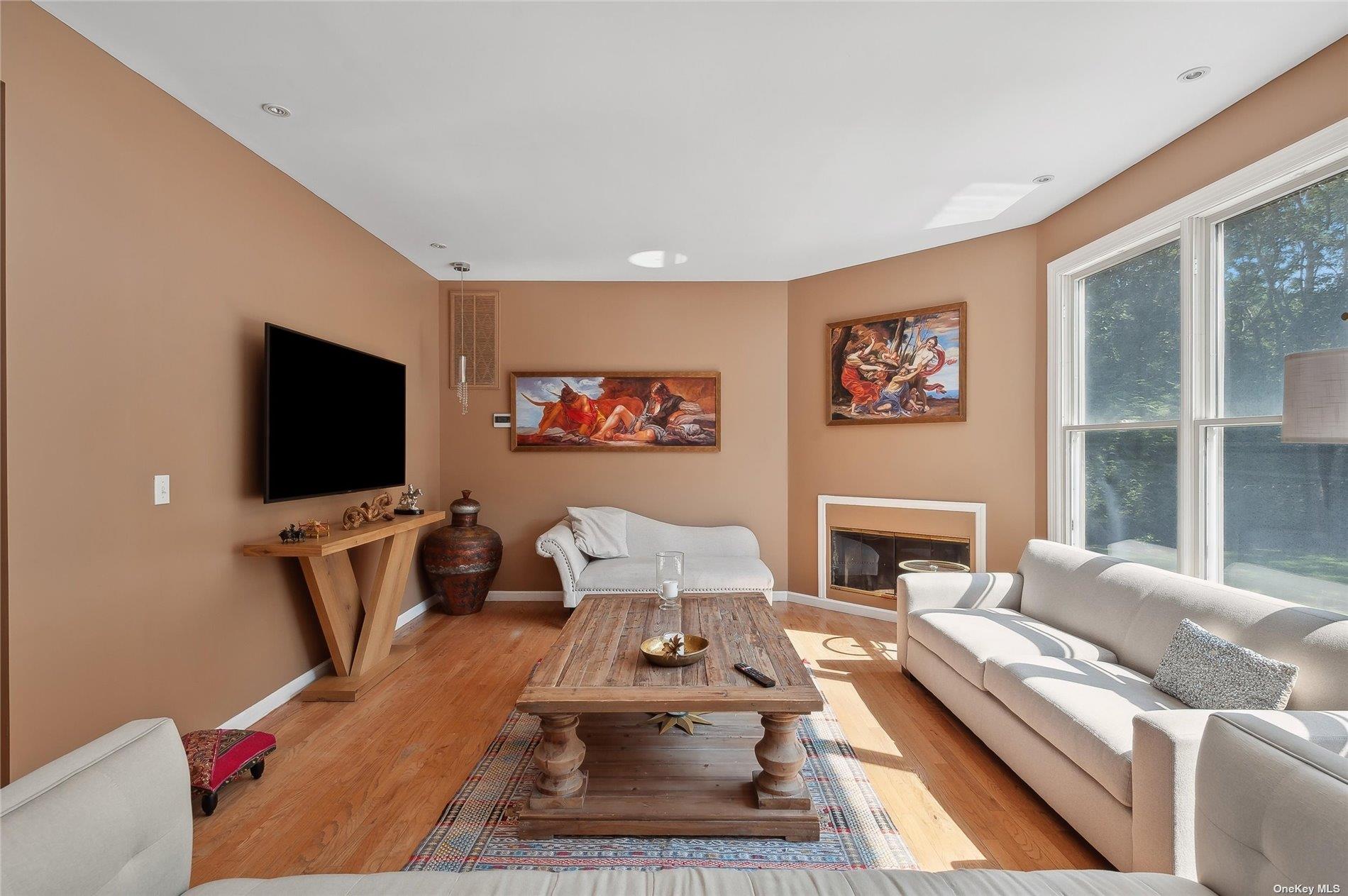 1 Candace Drive – For Rent photo 5