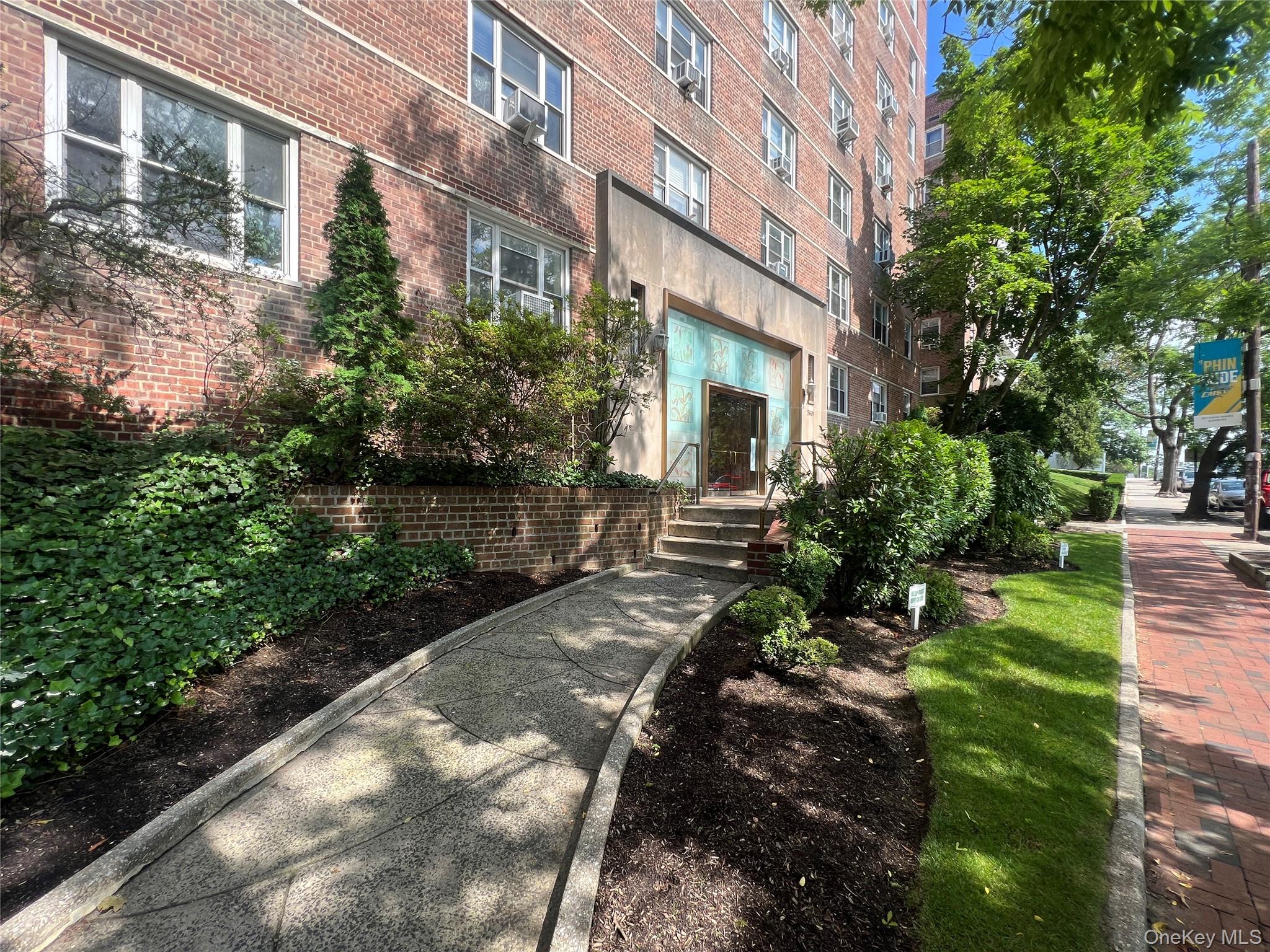 5601 Riverdale Avenue, Unit D1 photo 10