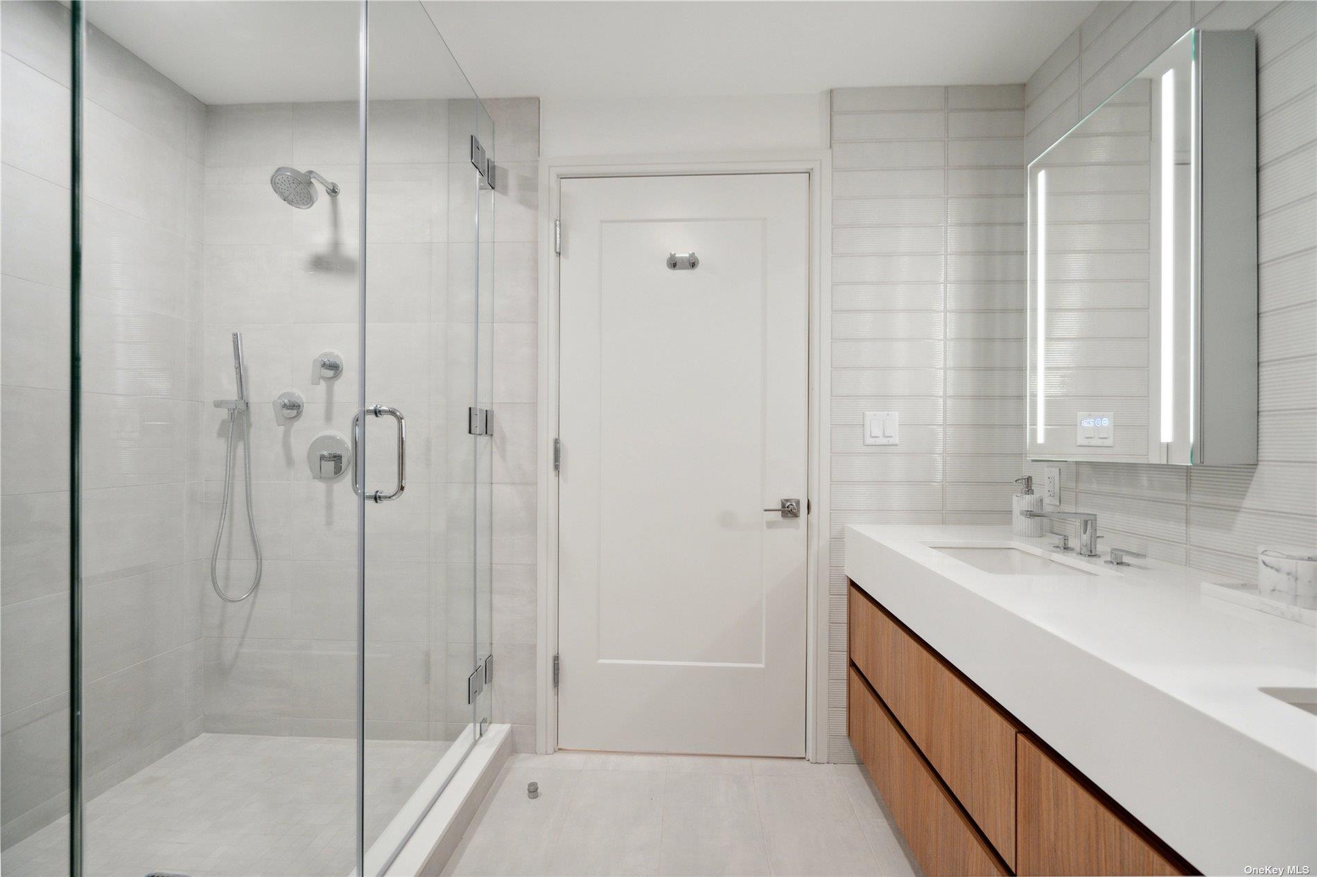 218 Middle Neck Road, Unit 202 photo 15