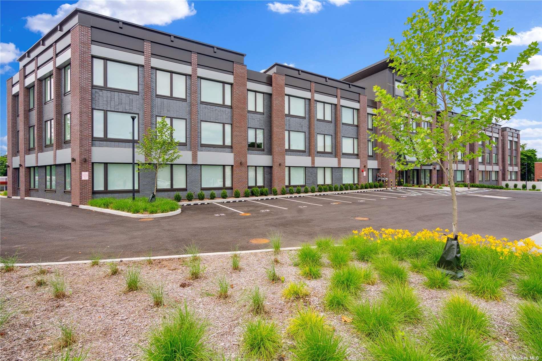 218 Middle Neck Road, Unit 110 photo 4