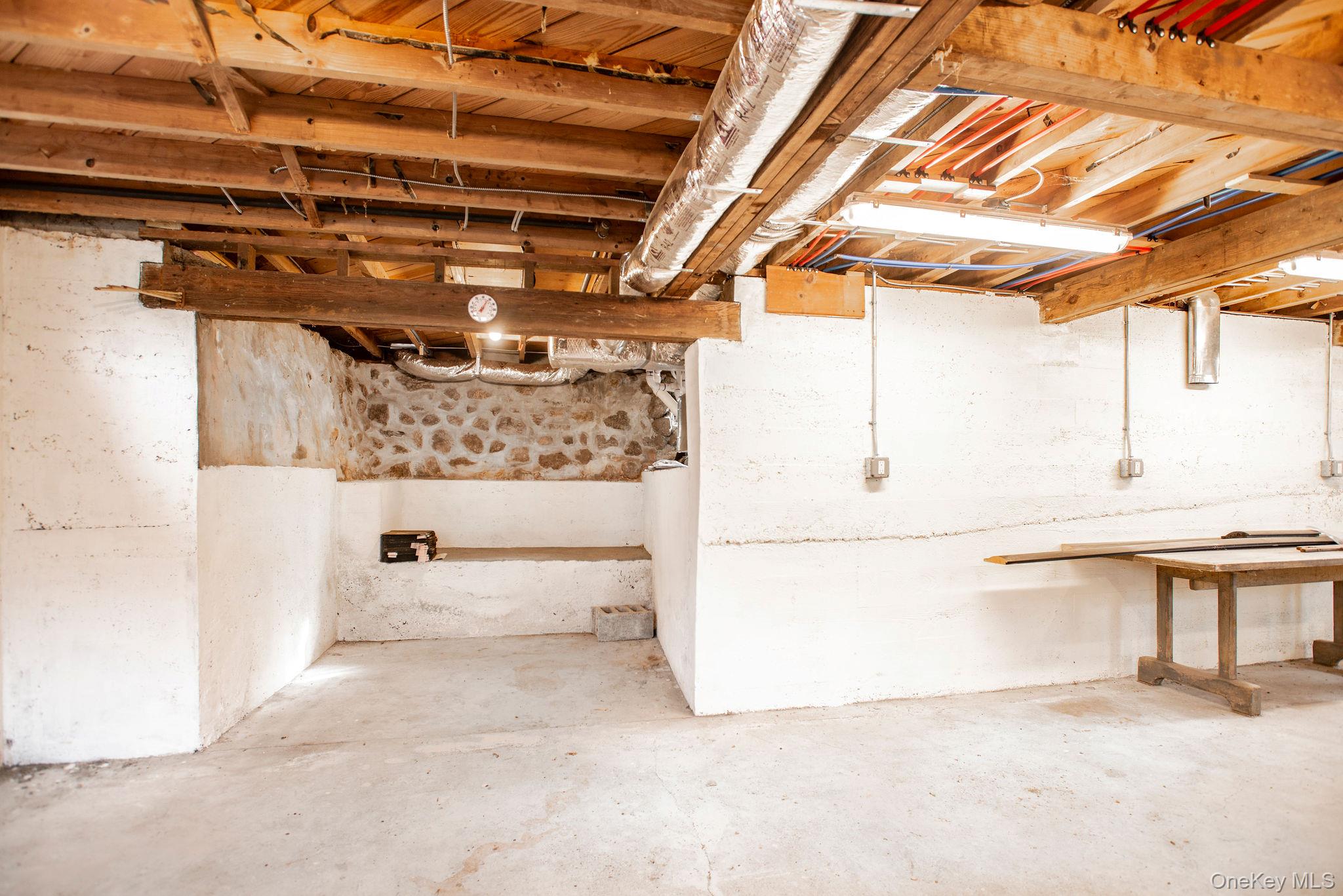 11 Locust Drive – For Rent photo 17