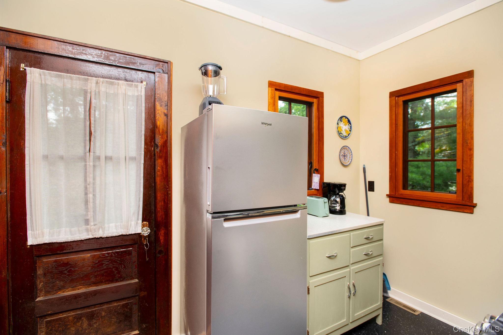 11 Locust Drive – For Rent photo 10