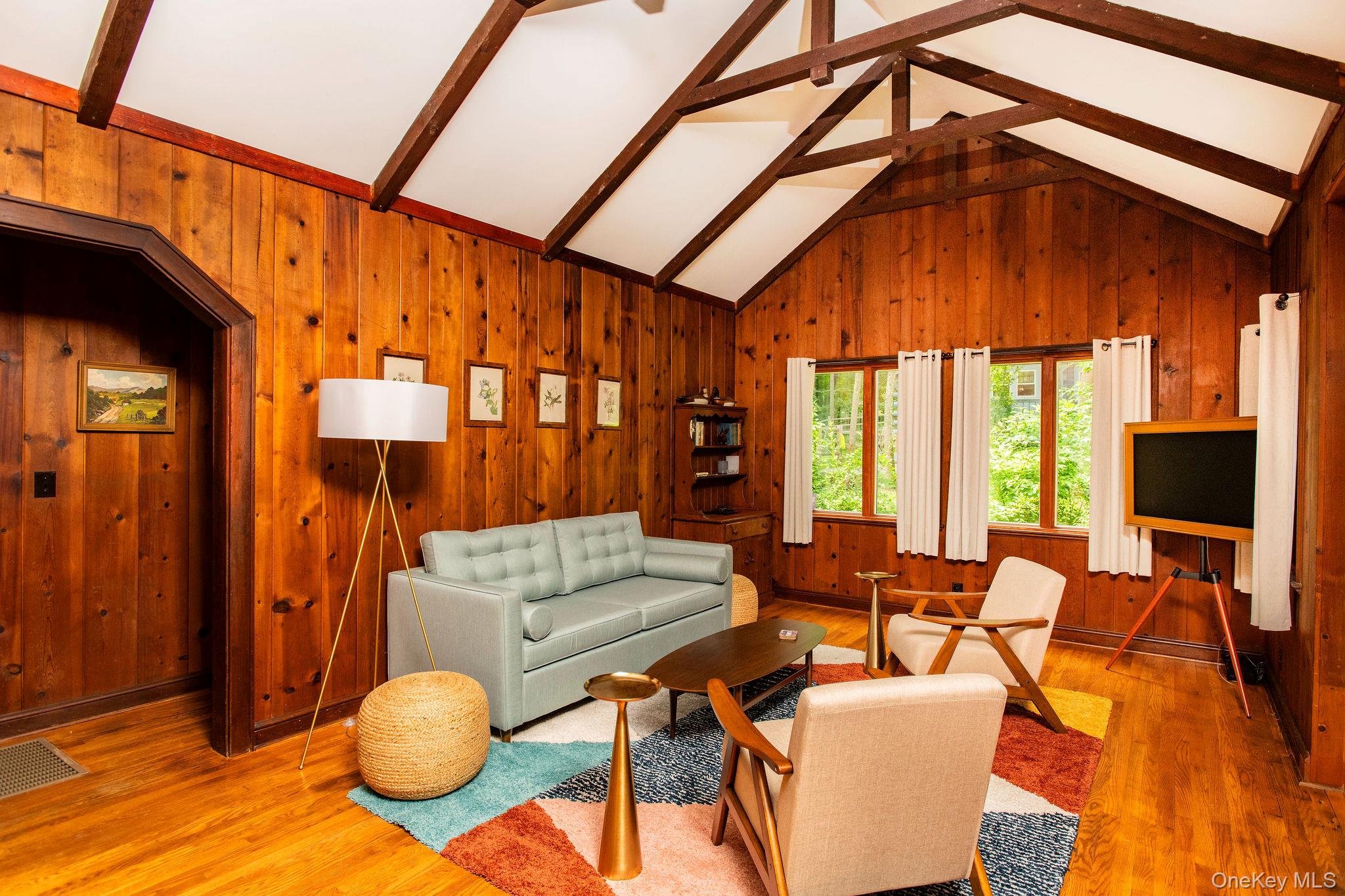 11 Locust Drive – For Rent photo 3