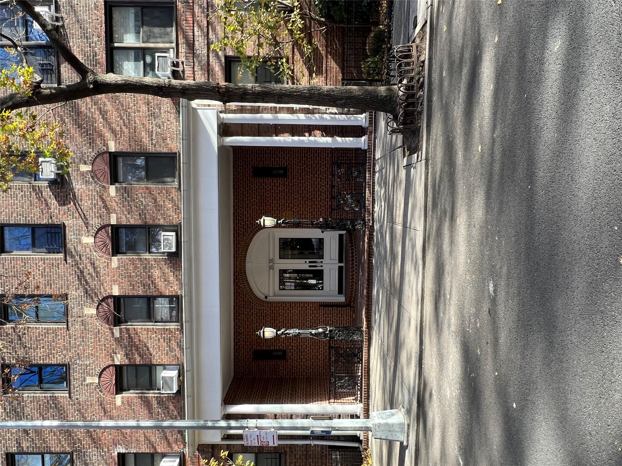 35-35 75th Street       Apartment 127 Street, Unit 127 photo 10