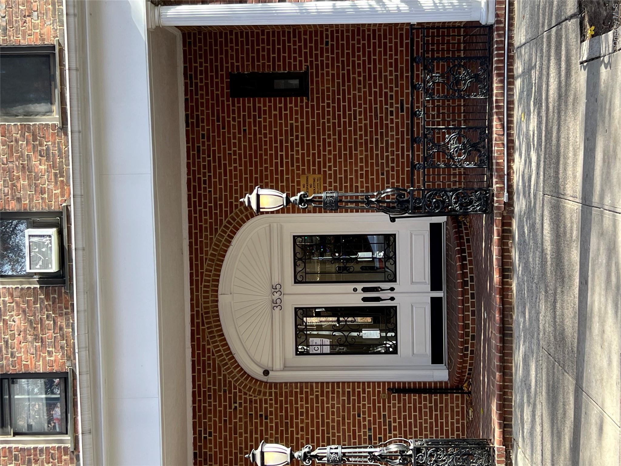35-35 75th Street       Apartment 127 Street, Unit 127 photo 9