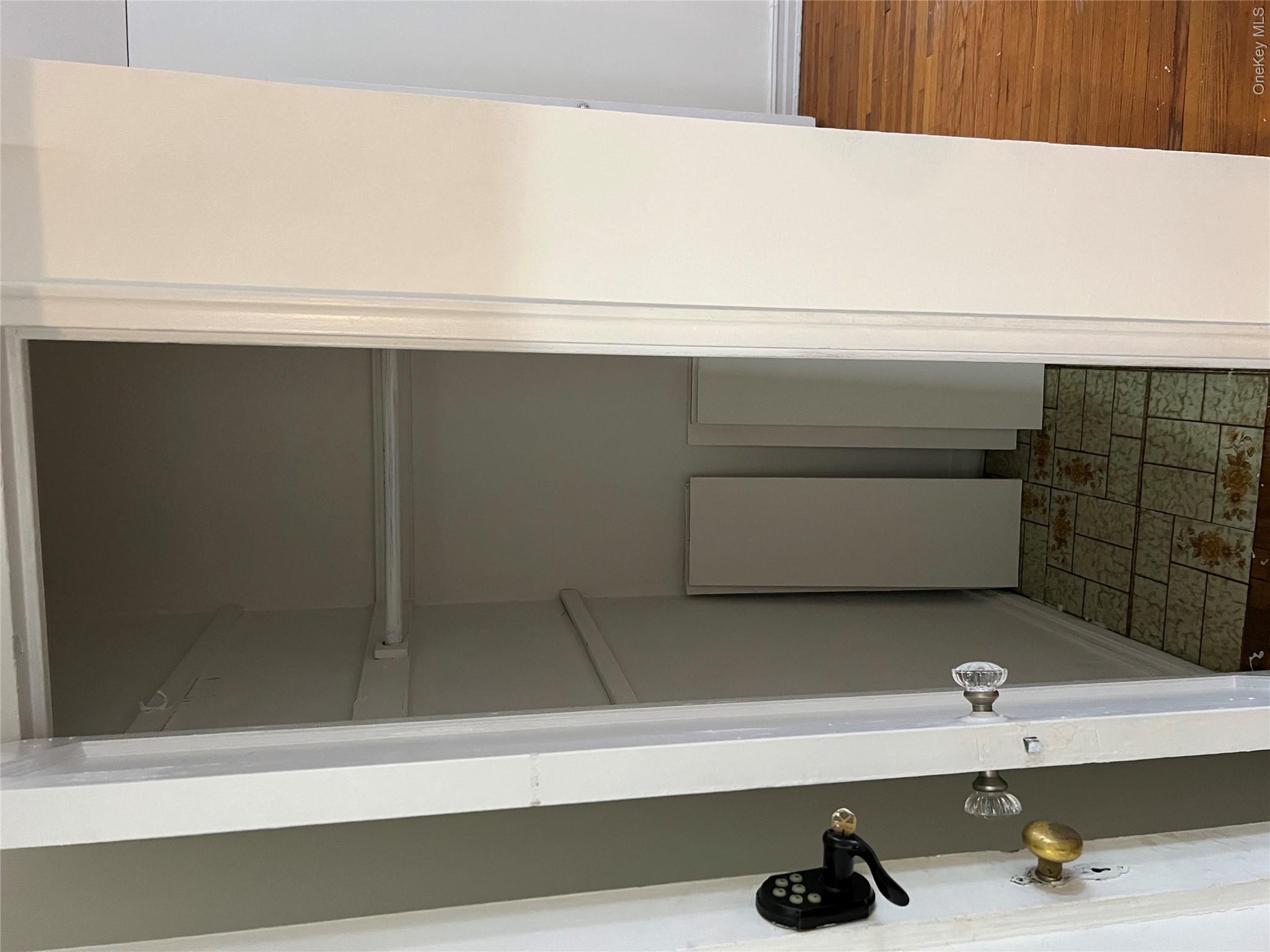 35-35 75th Street       Apartment 127 Street, Unit 127 photo 33
