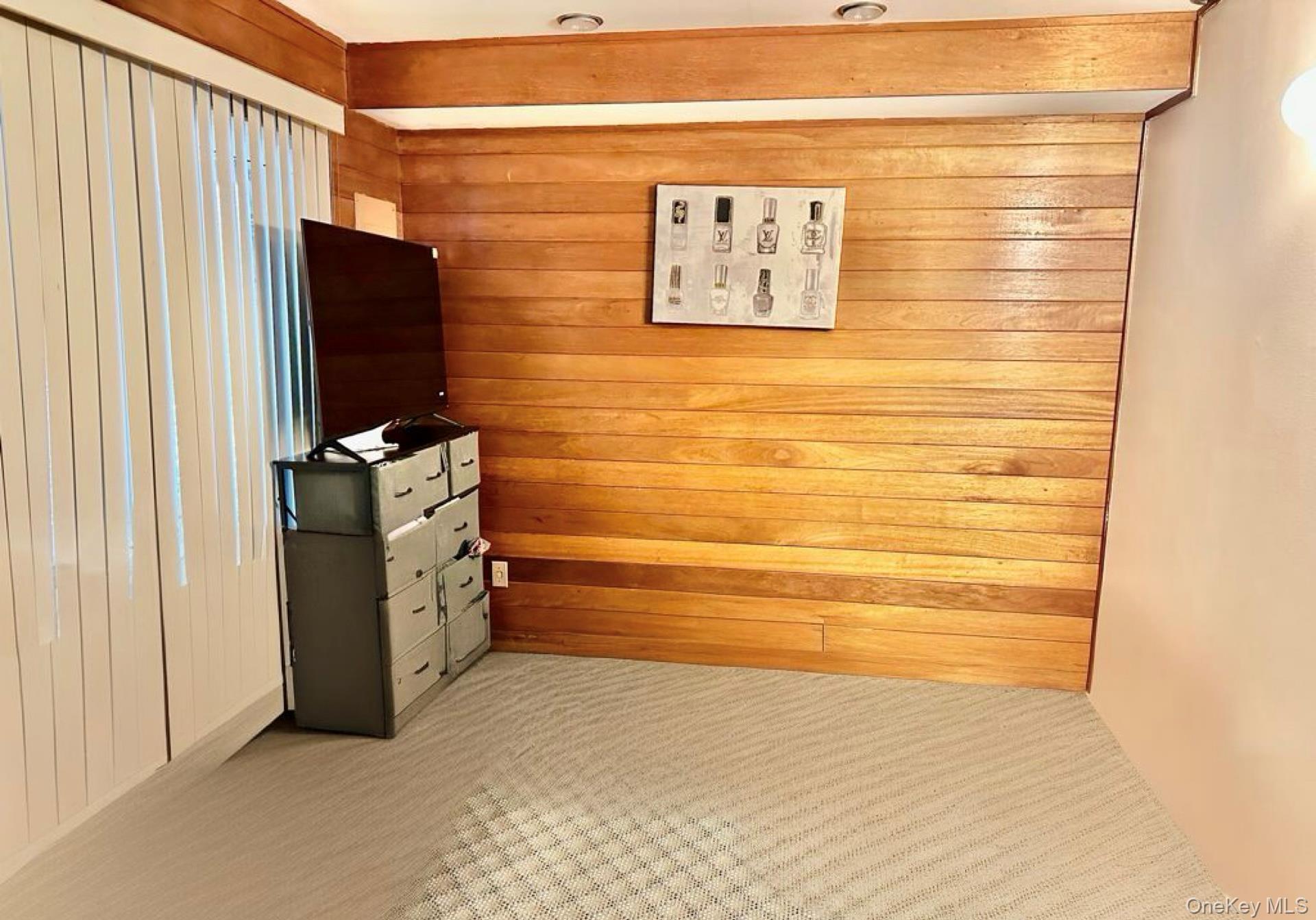 23 Diane Boulevard – For Sale photo 32