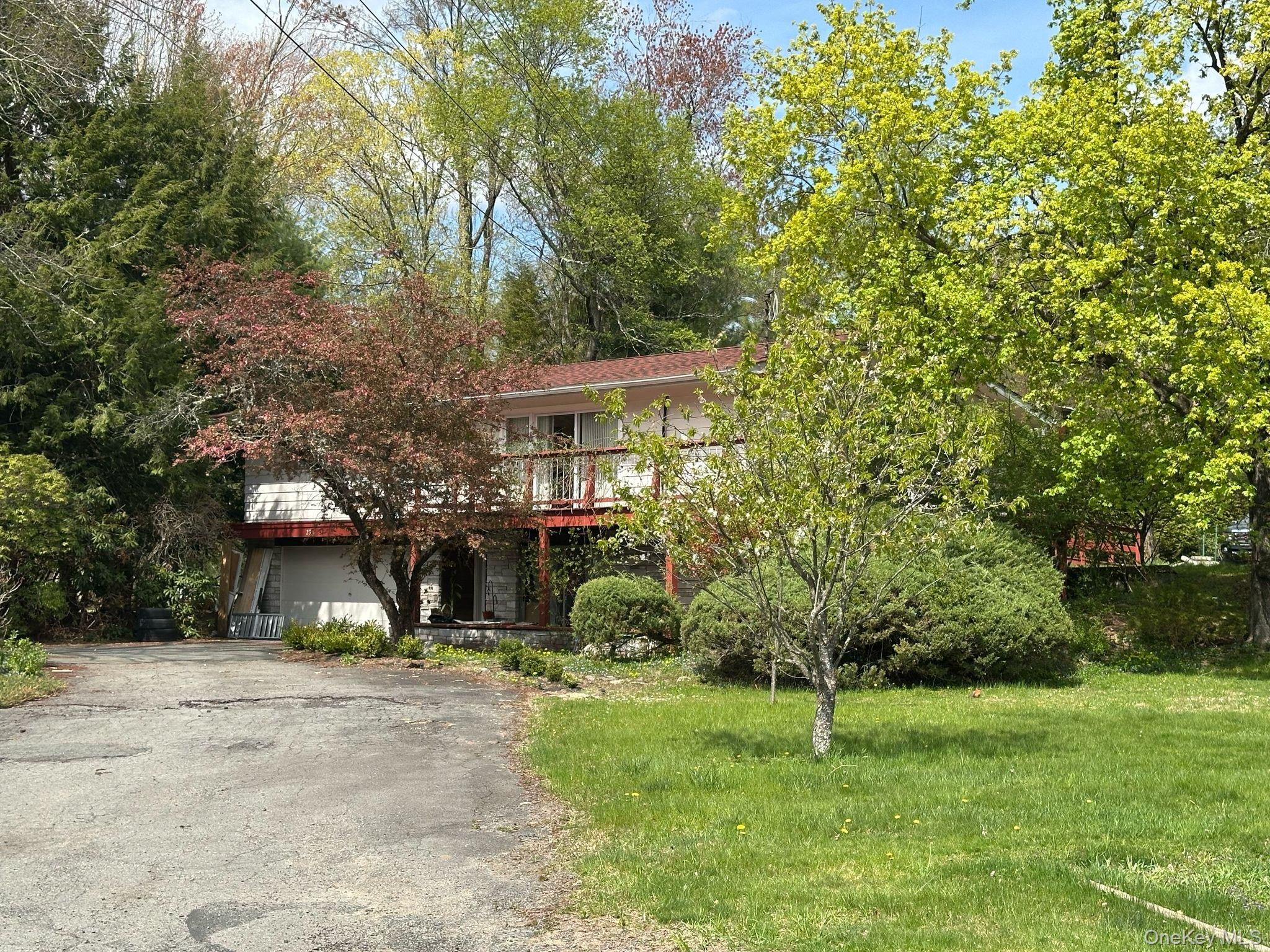 23 Diane Boulevard – For Sale photo 5