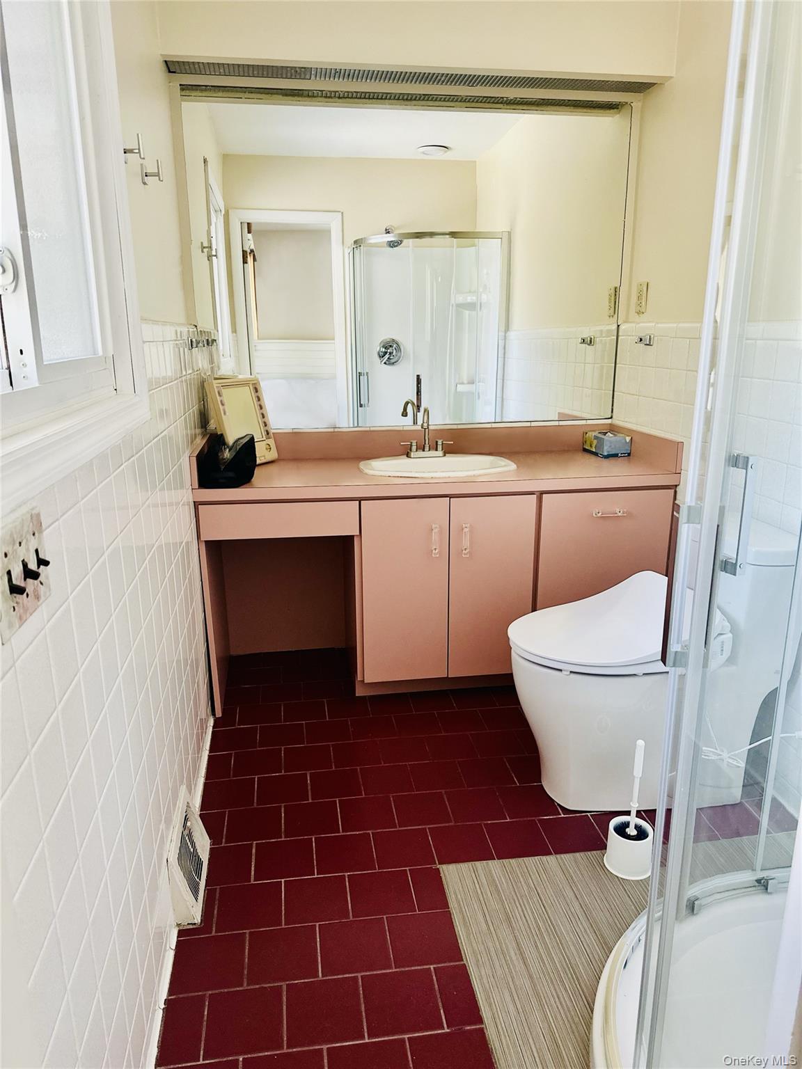 23 Diane Boulevard – For Sale photo 24
