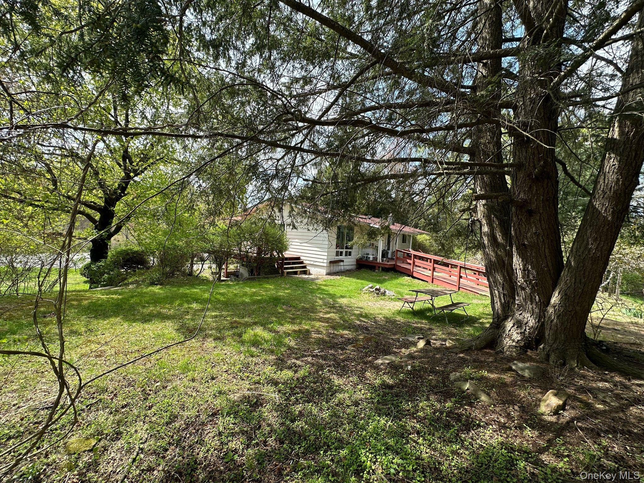 23 Diane Boulevard – For Sale photo 35