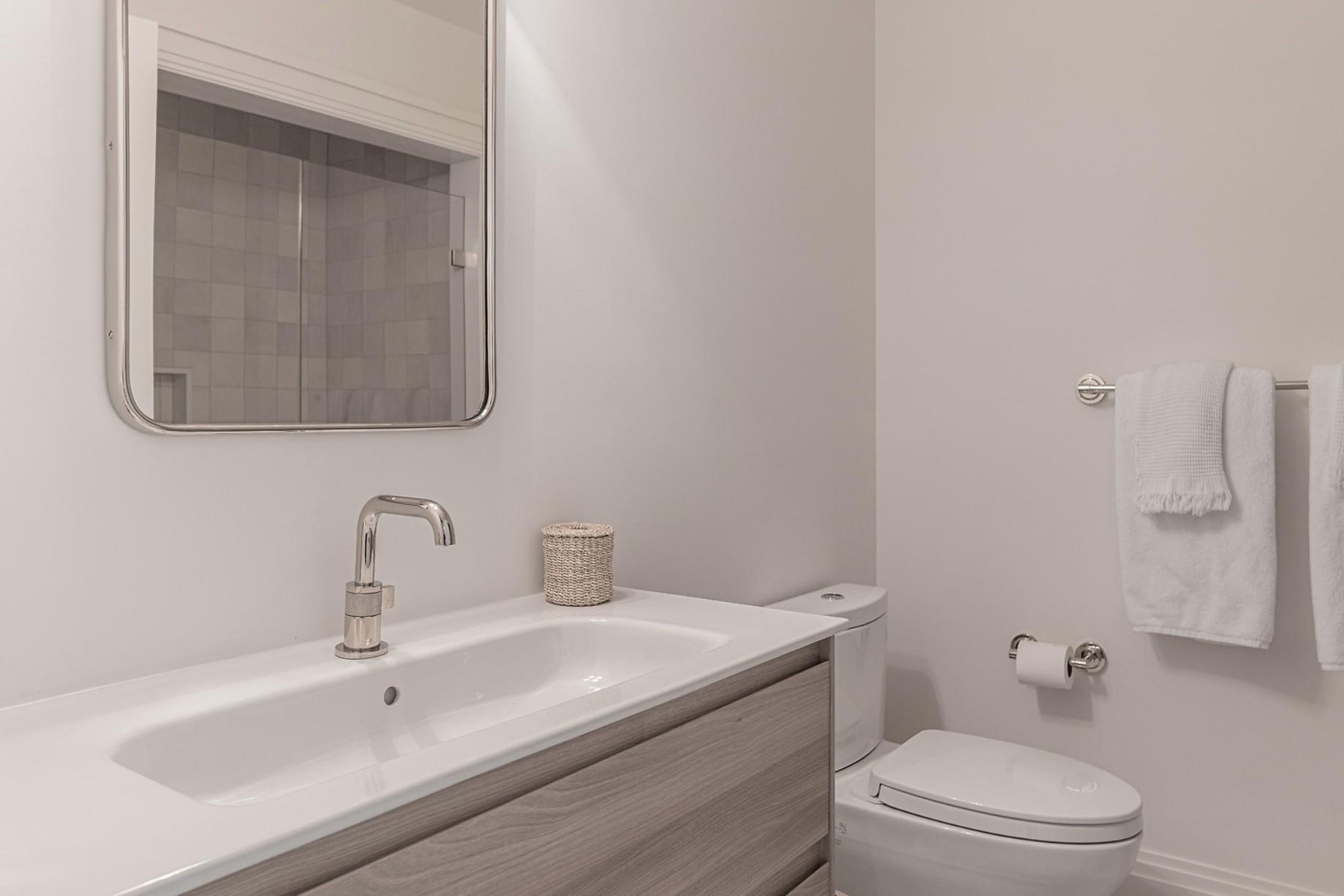 520 Hampton Road, Unit 18 photo 14