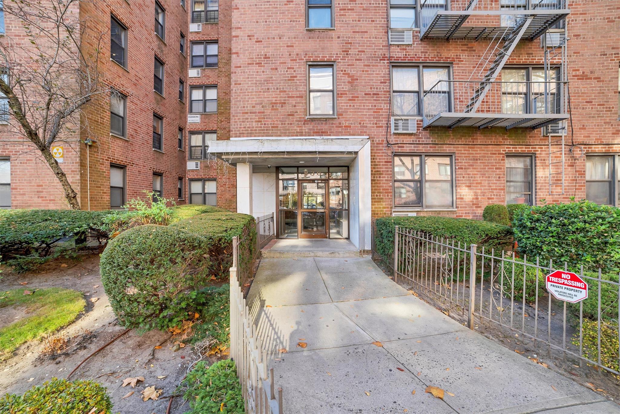 836 Tilden Street, Unit 5E photo 3