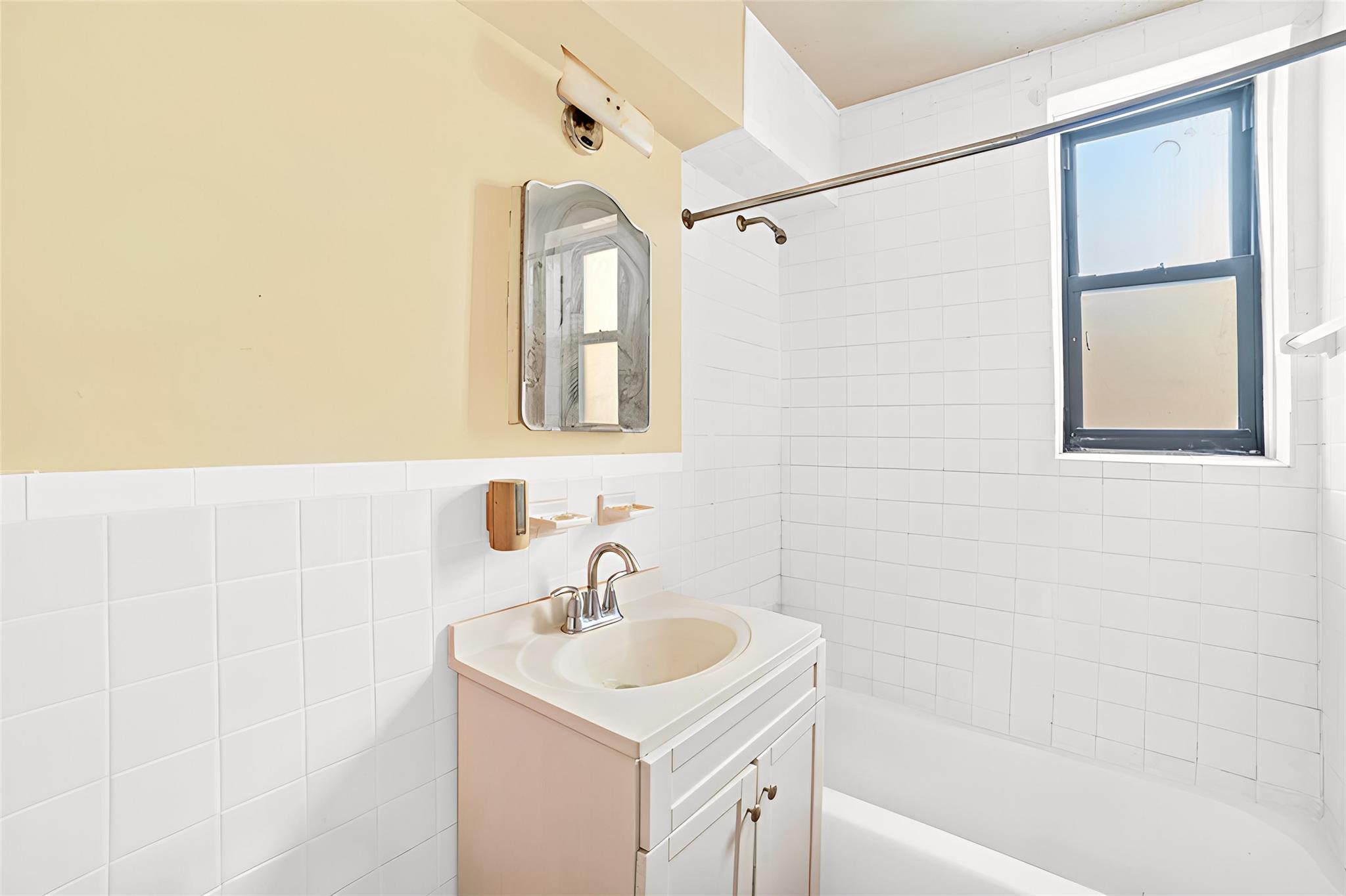 836 Tilden Street, Unit 5E photo 9