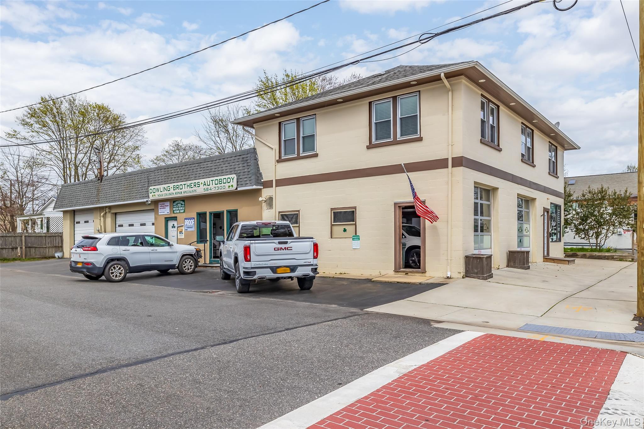 400 Lake Avenue – For Sale photo 3