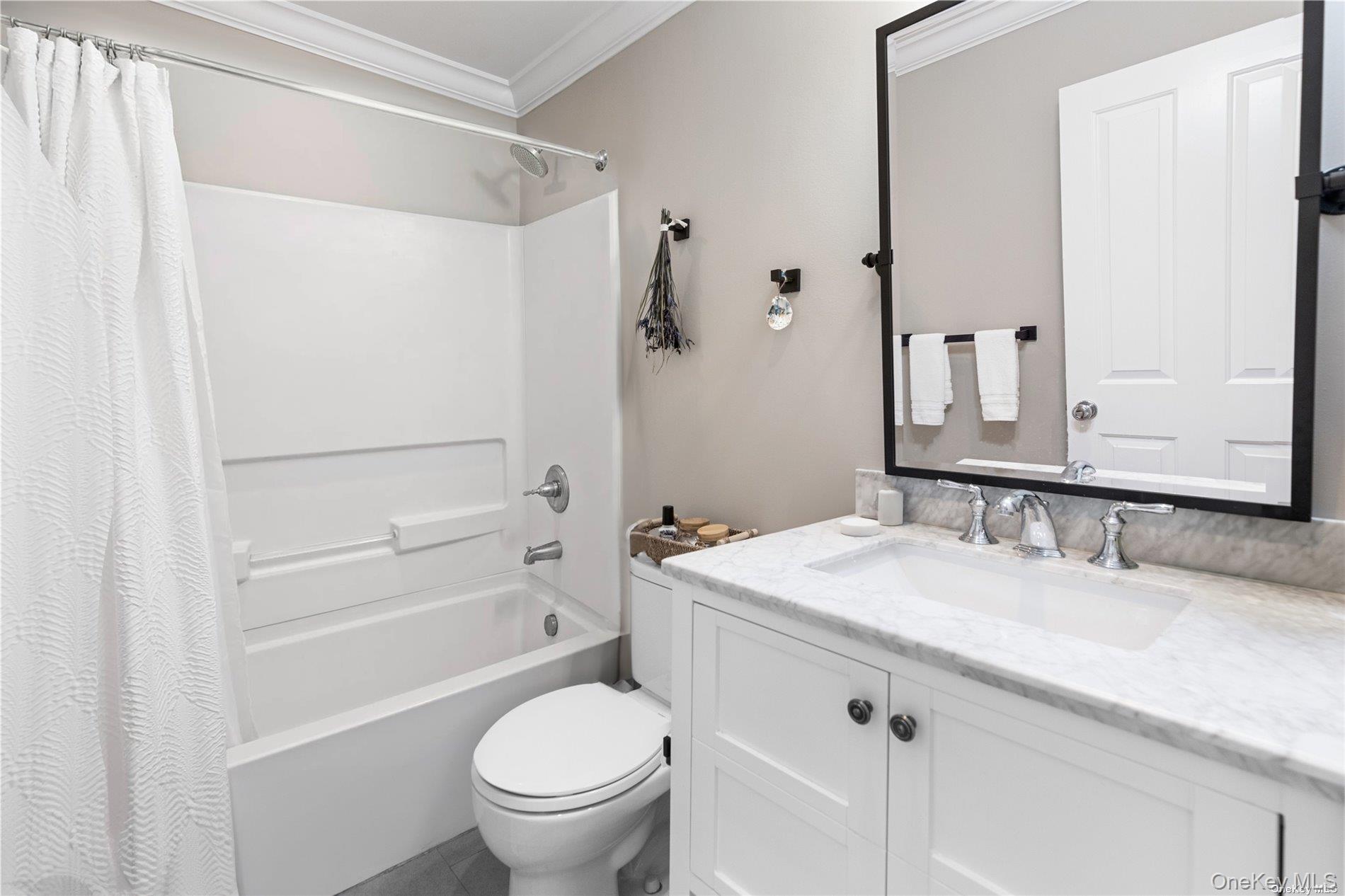 29 Missapoque Avenue – For Rent photo 15