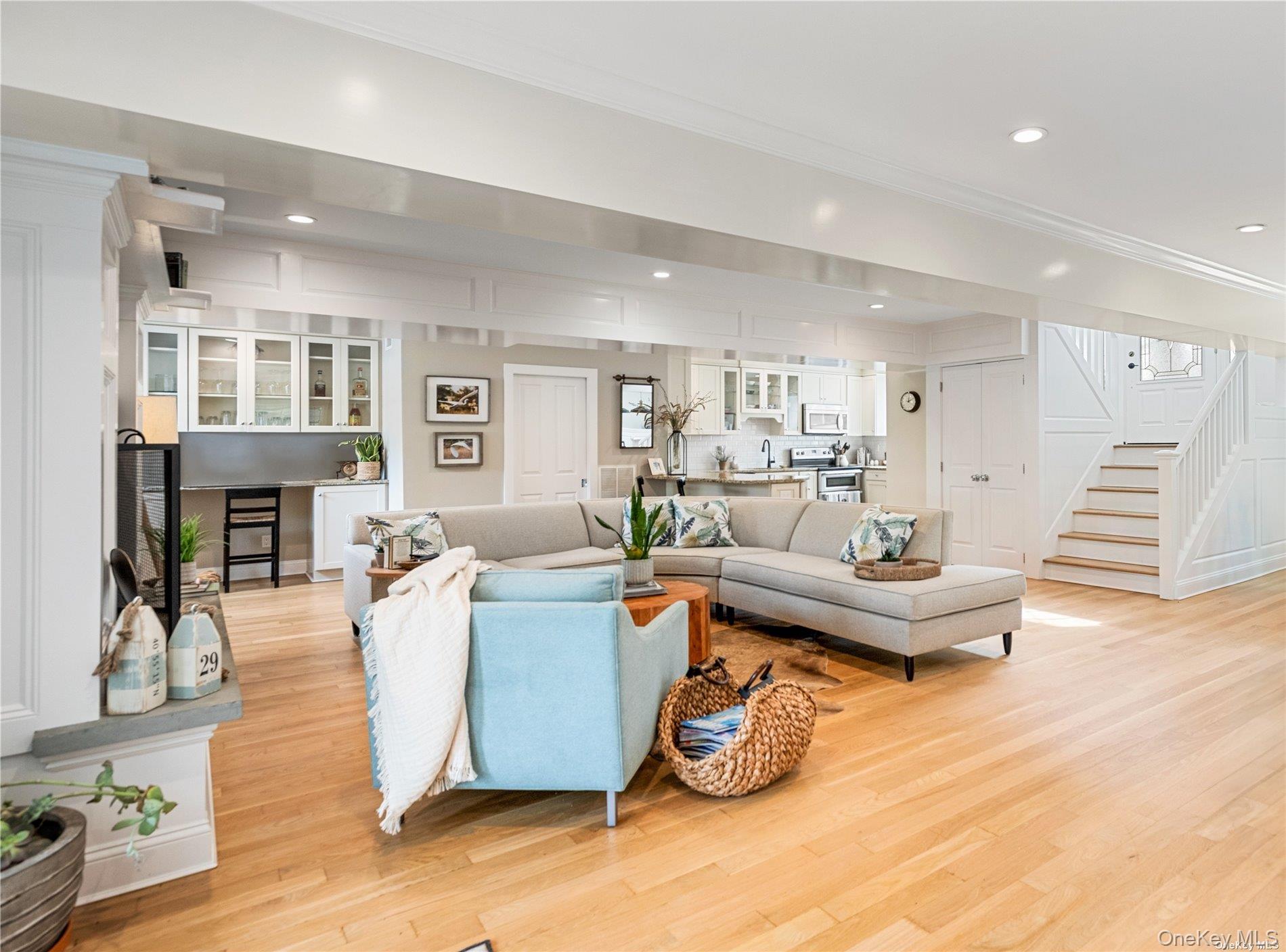 29 Missapoque Avenue – For Rent photo 17