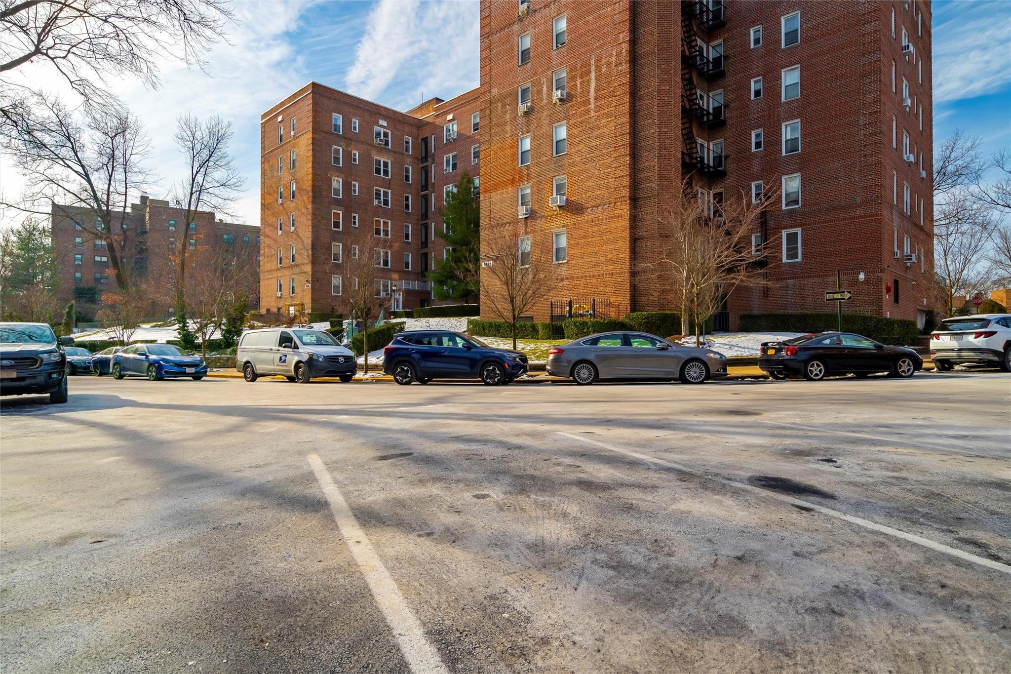 5635 Netherland Avenue, Unit 4E photo 20