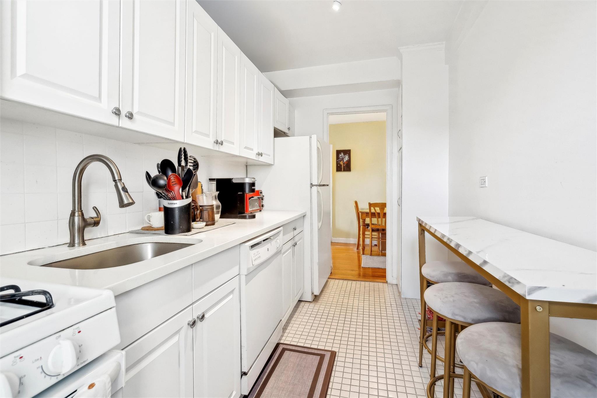 5635 Netherland Avenue, Unit 4E photo 8