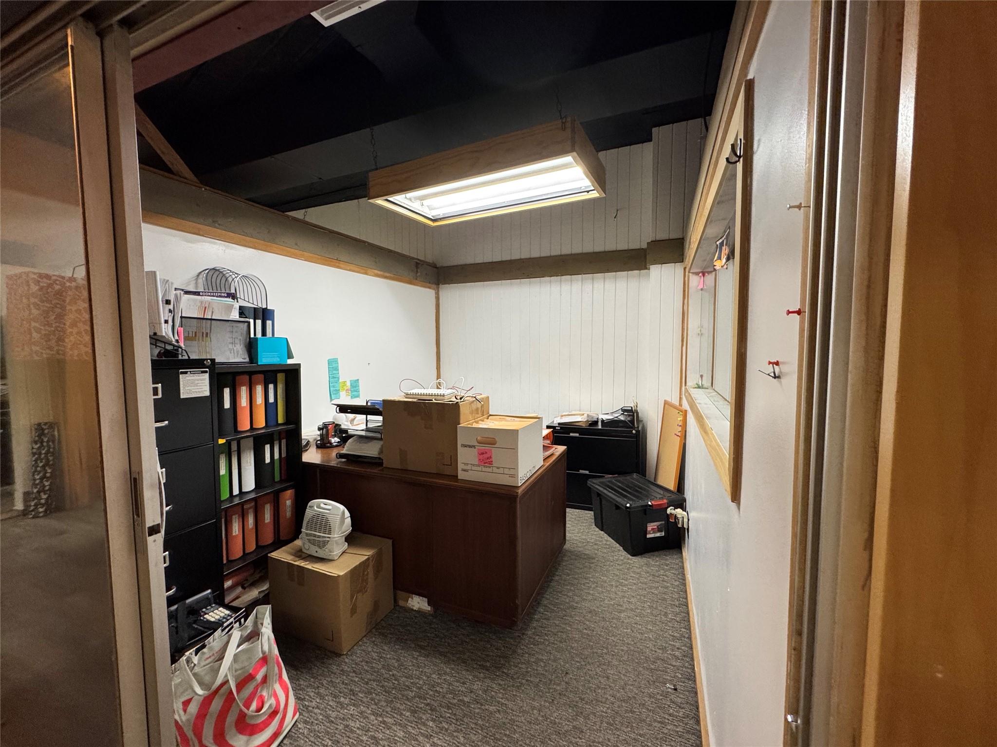81-01 Furmanville Avenue – For Rent photo 12