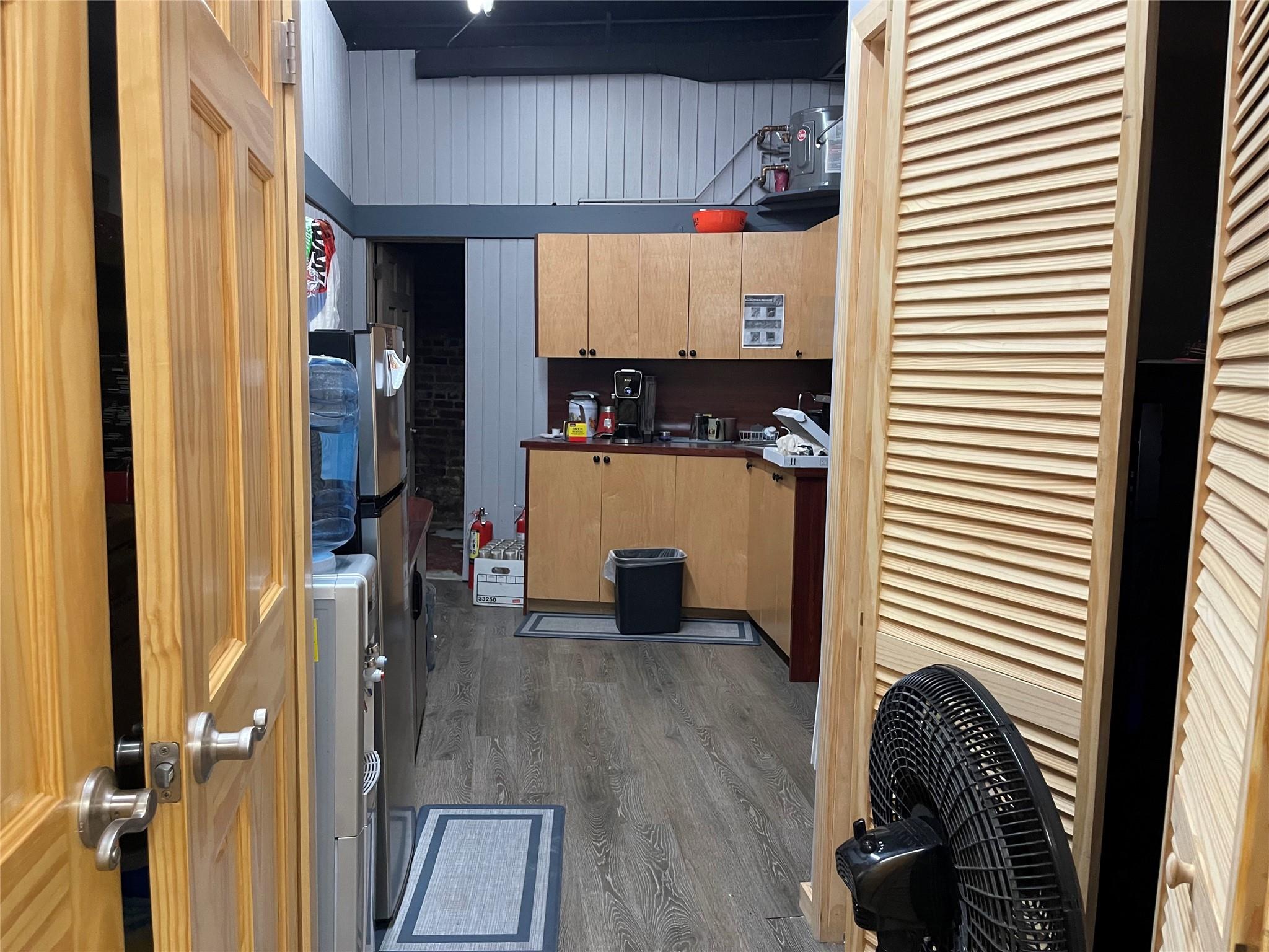 81-01 Furmanville Avenue – For Rent photo 6