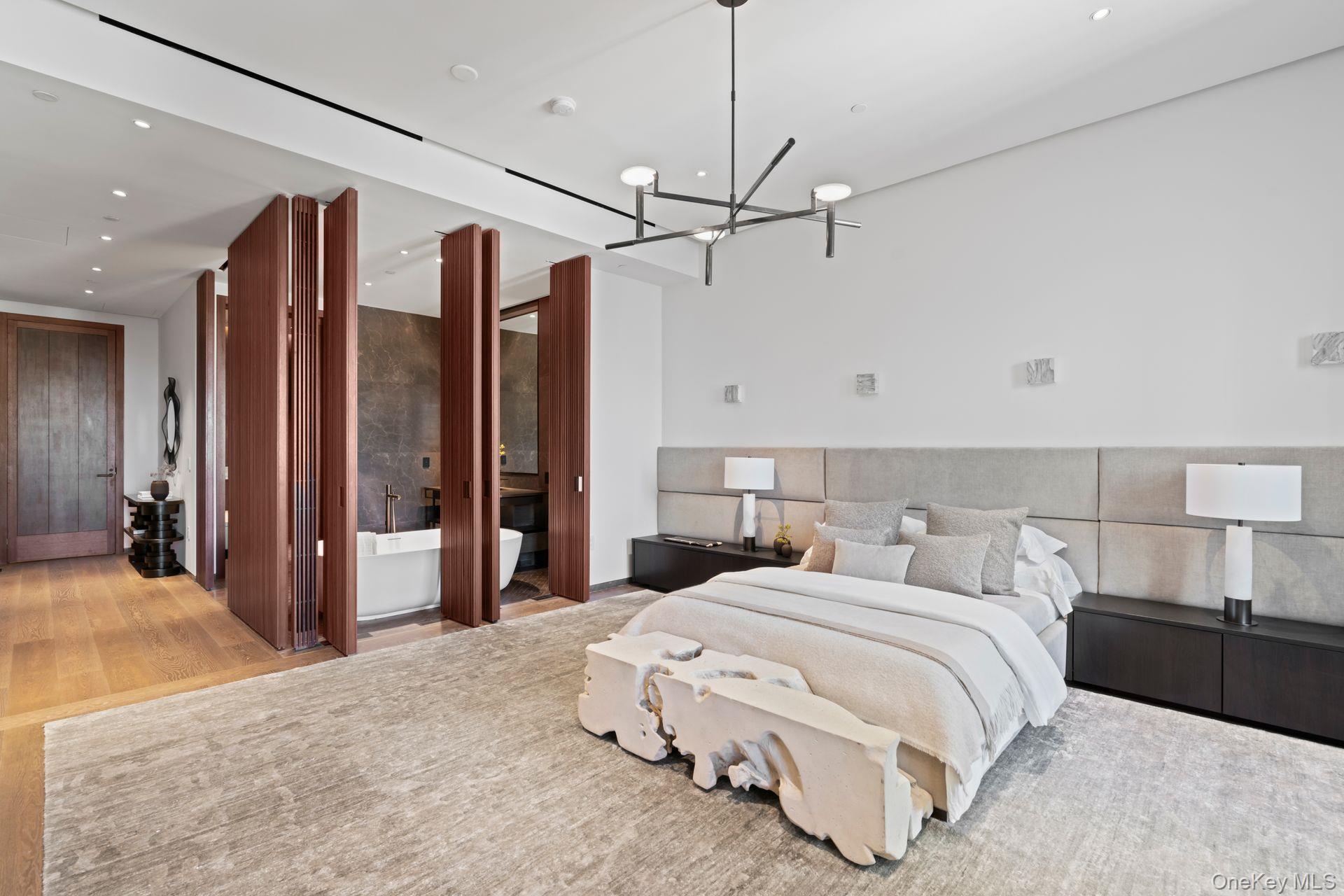 730 5th Avenue, Unit 17B photo 31
