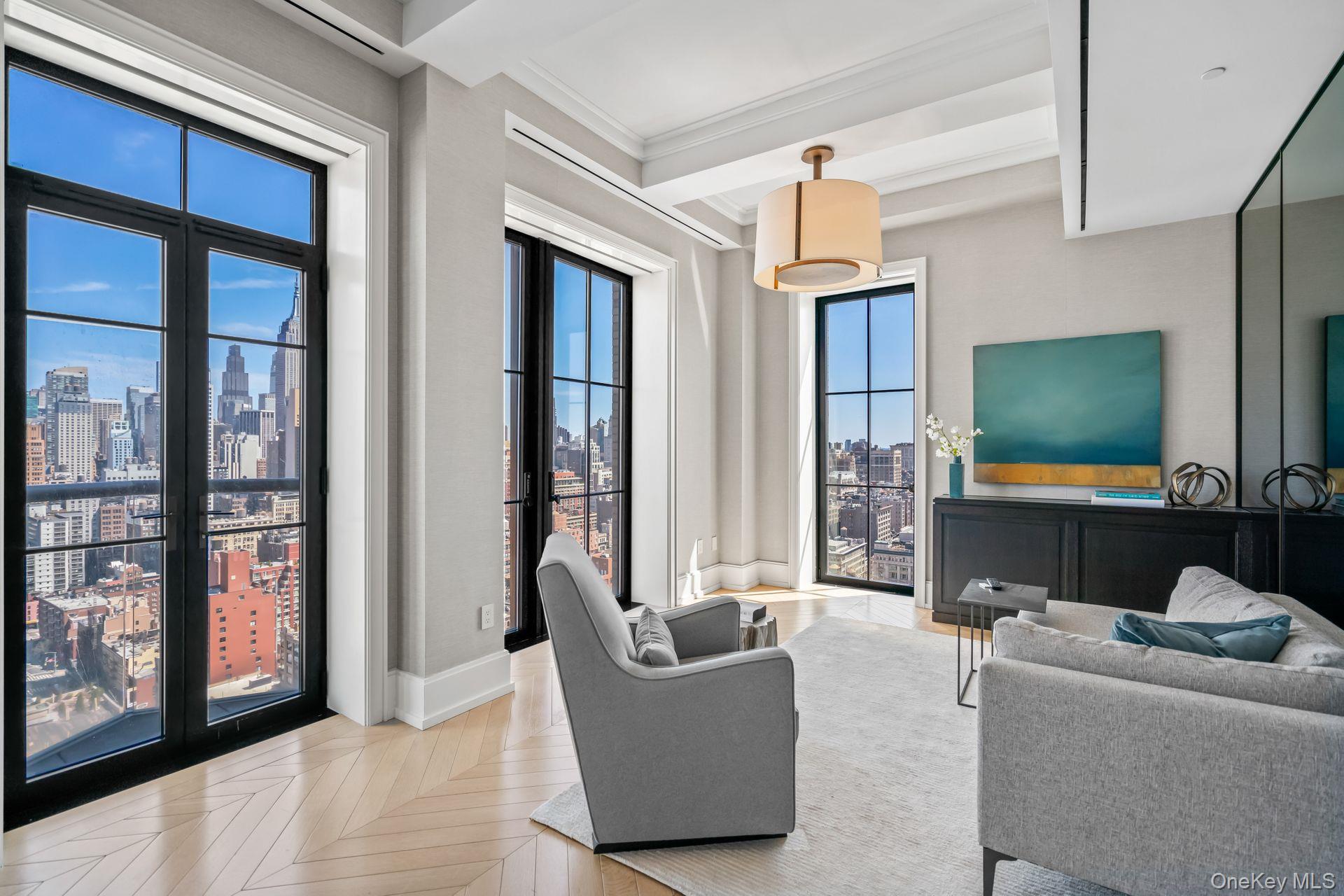 212 W 18th Street, Unit PH2 photo 4